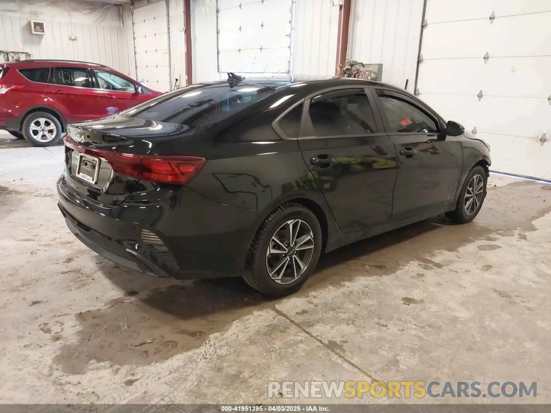 4 Photograph of a damaged car 3KPF24ADXRE728474 KIA FORTE 2024