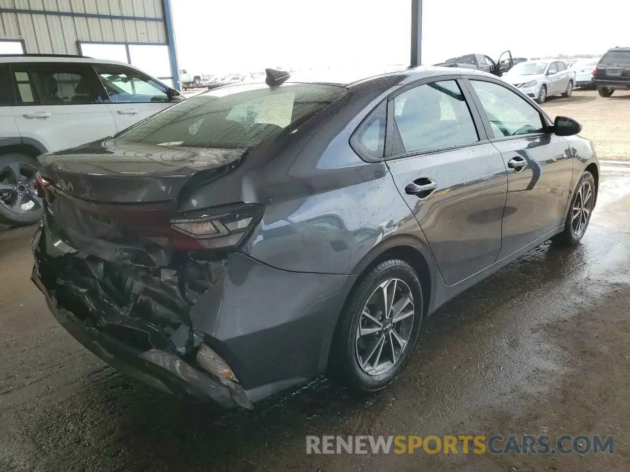 3 Photograph of a damaged car 3KPF24ADXRE732508 KIA FORTE 2024
