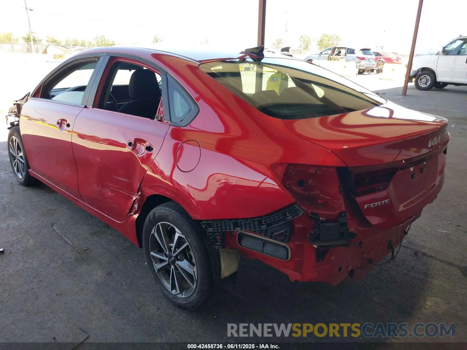 3 Photograph of a damaged car 3KPF24ADXRE754802 KIA FORTE 2024