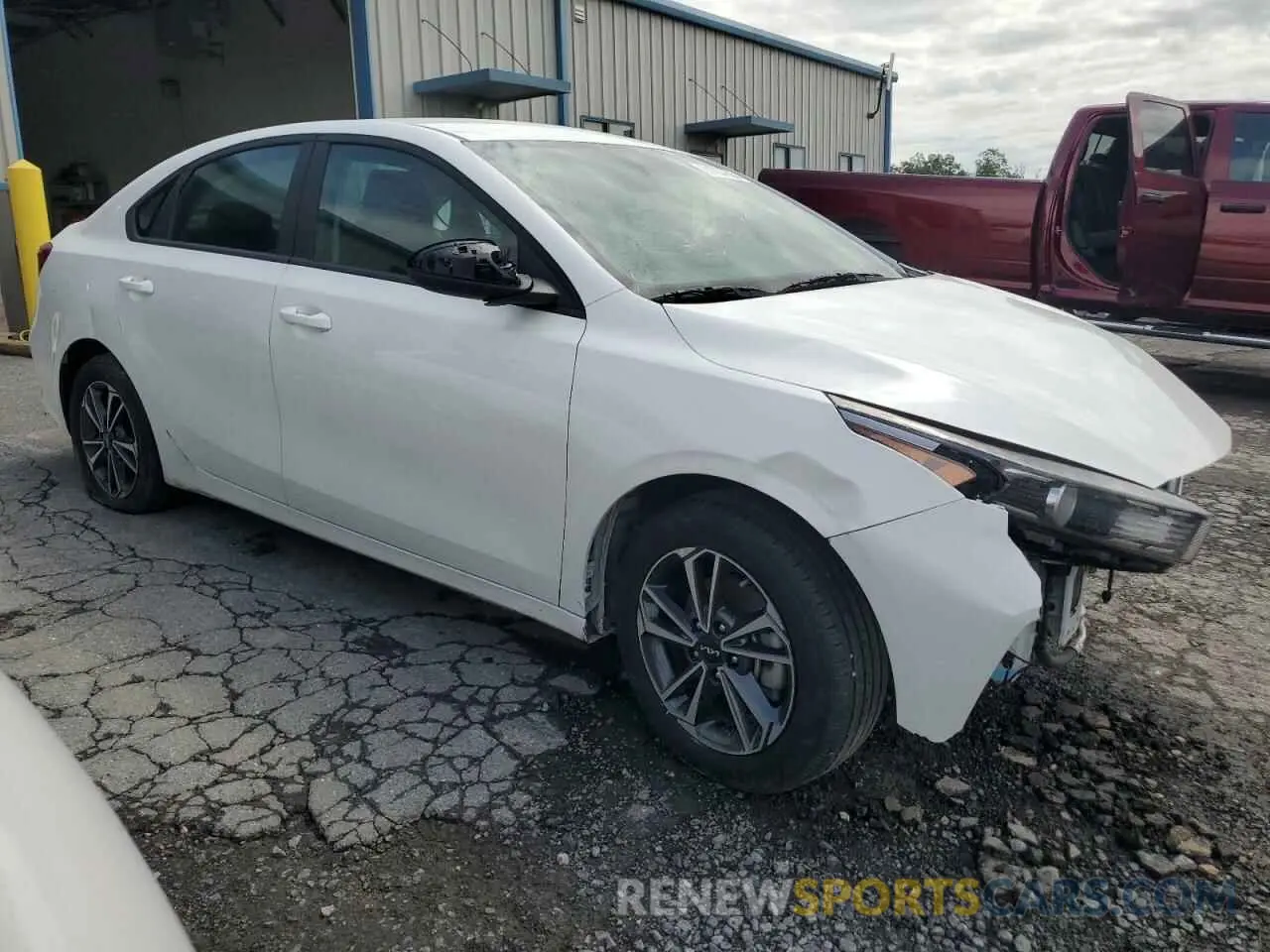 4 Photograph of a damaged car 3KPF24ADXRE757943 KIA FORTE 2024