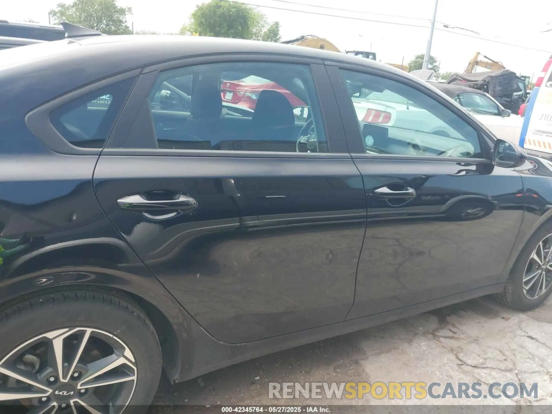 13 Photograph of a damaged car 3KPF24ADXRE767226 KIA FORTE 2024