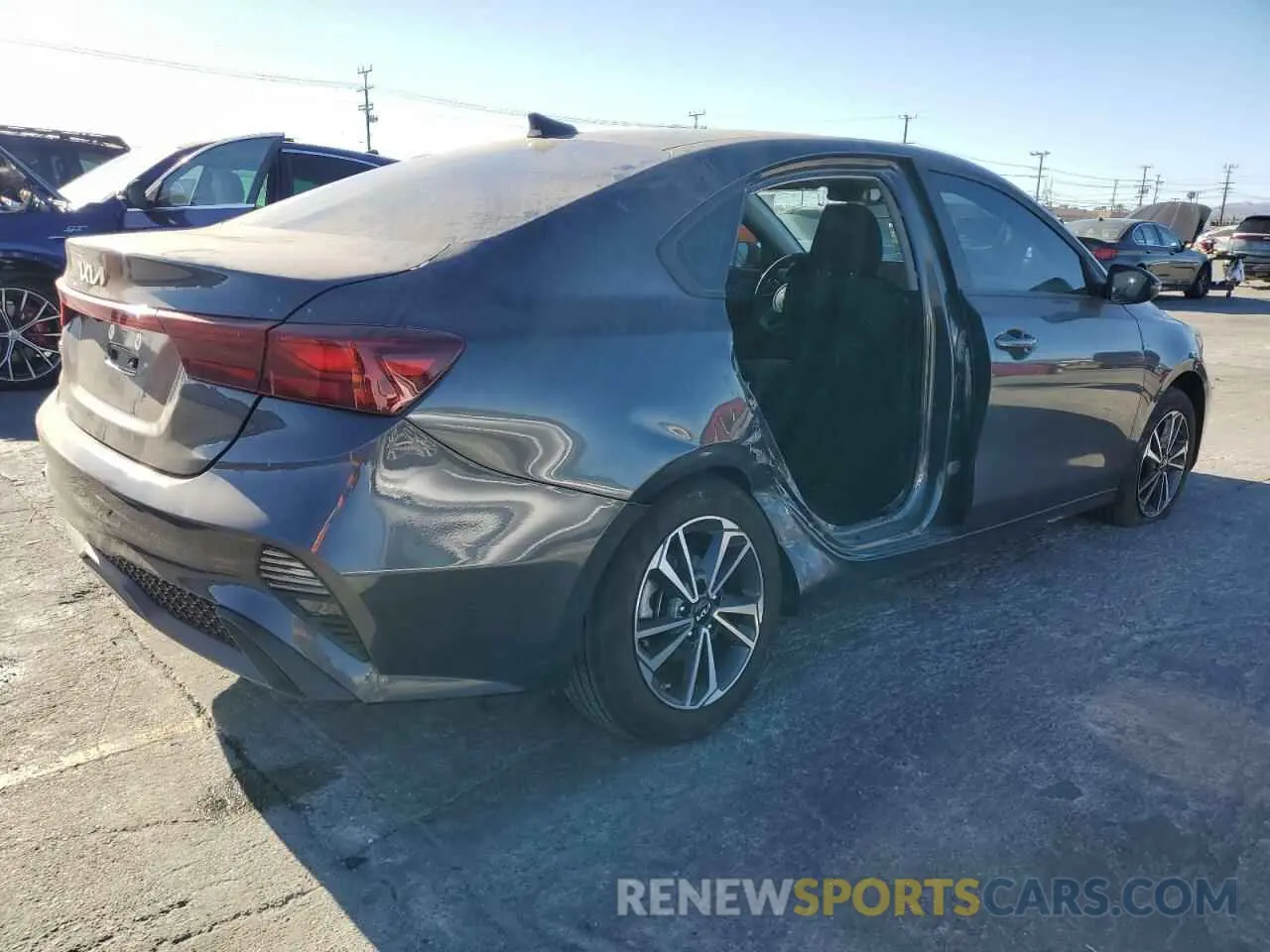 3 Photograph of a damaged car 3KPF24ADXRE783636 KIA FORTE 2024