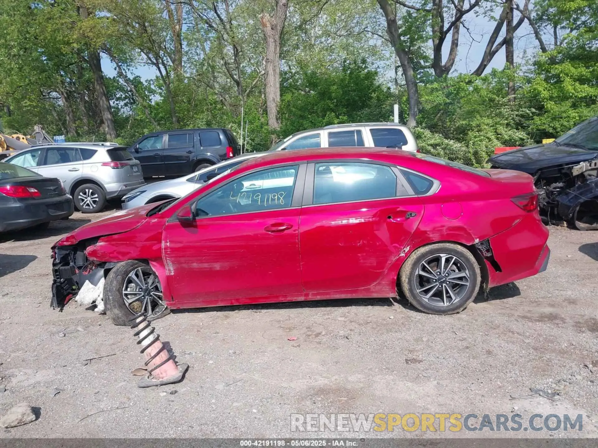 14 Photograph of a damaged car 3KPF24ADXRE821351 KIA FORTE 2024