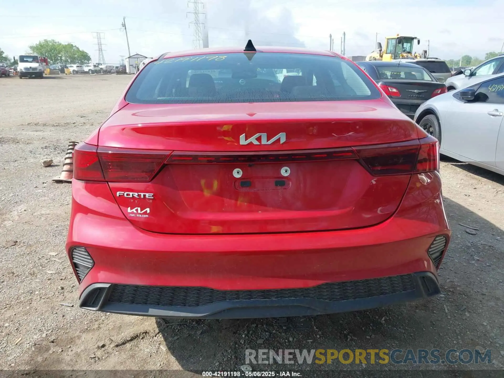 16 Photograph of a damaged car 3KPF24ADXRE821351 KIA FORTE 2024