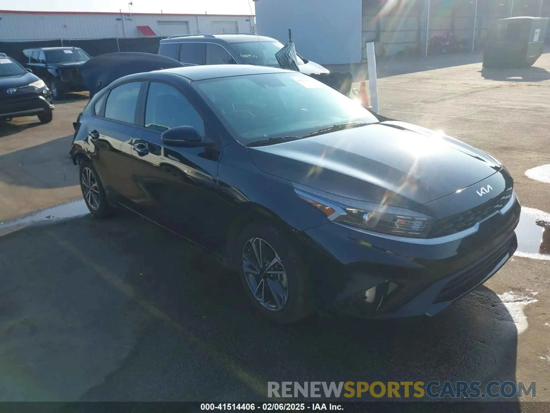 1 Photograph of a damaged car 3KPF24ADXRE824413 KIA FORTE 2024