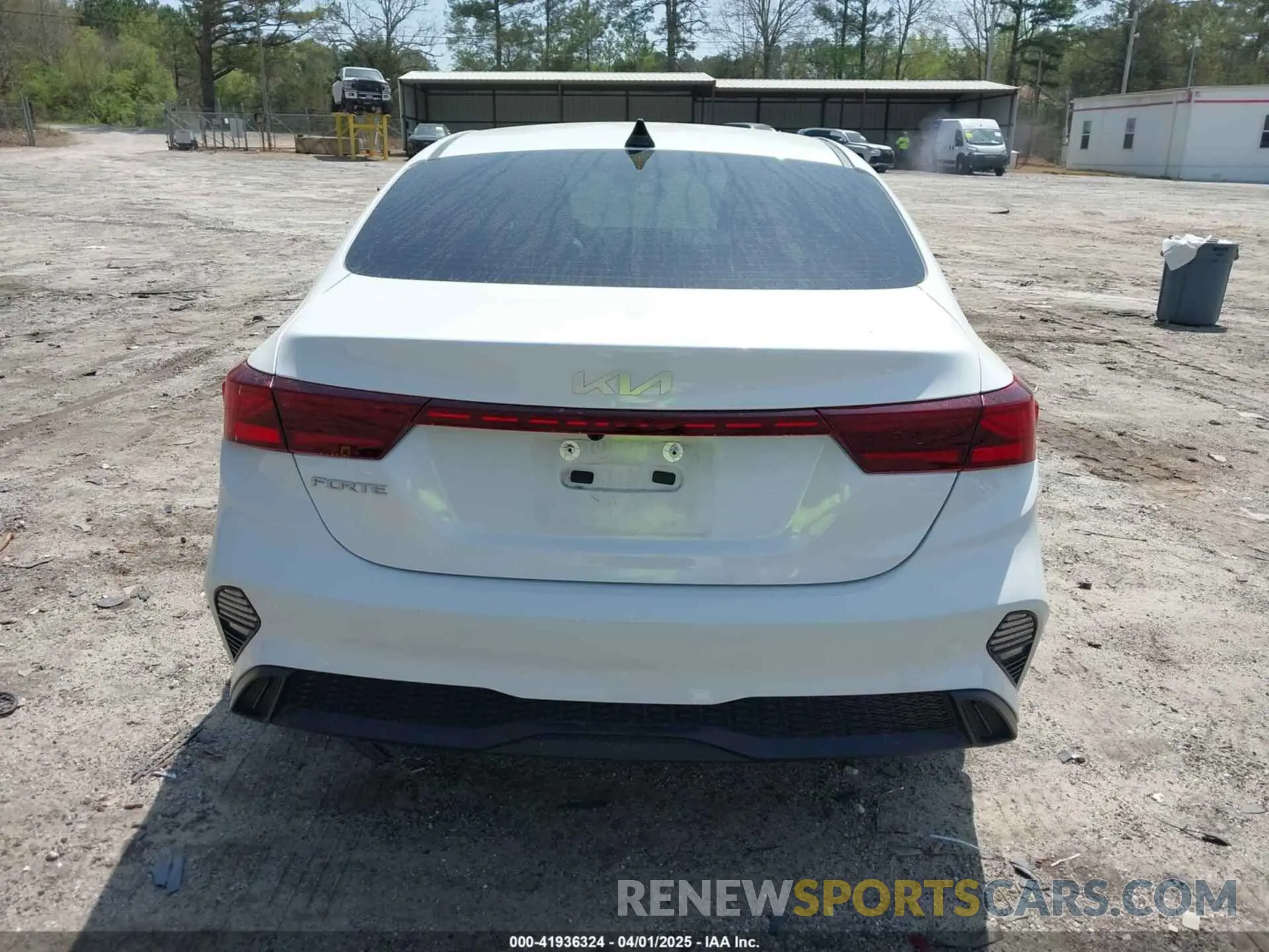 16 Photograph of a damaged car 3KPF24ADXRE827277 KIA FORTE 2024