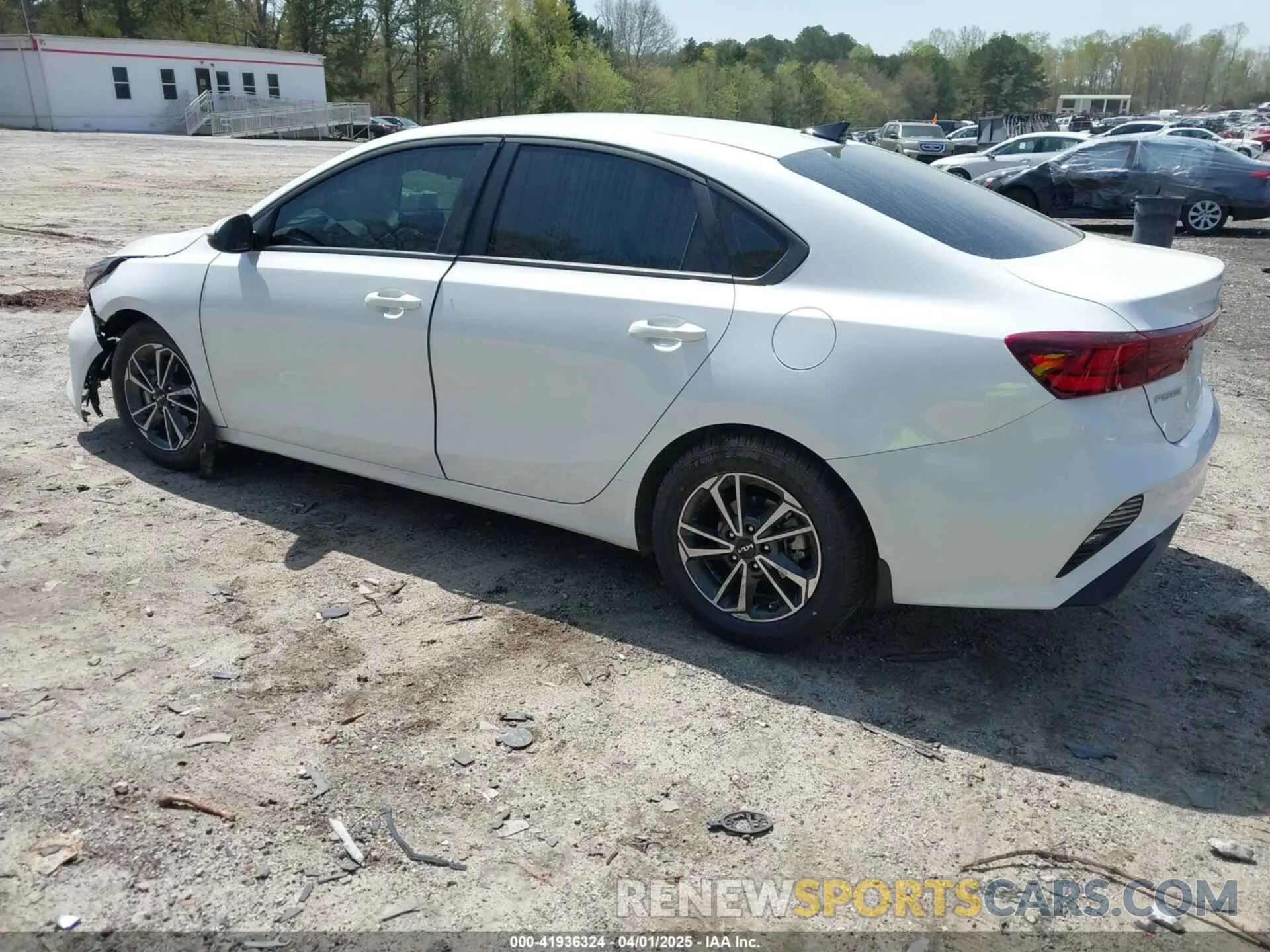 3 Photograph of a damaged car 3KPF24ADXRE827277 KIA FORTE 2024