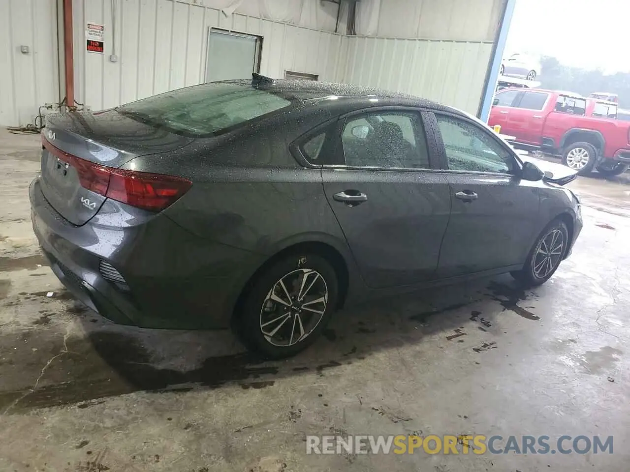 3 Photograph of a damaged car 3KPF24ADXRE830499 KIA FORTE 2024