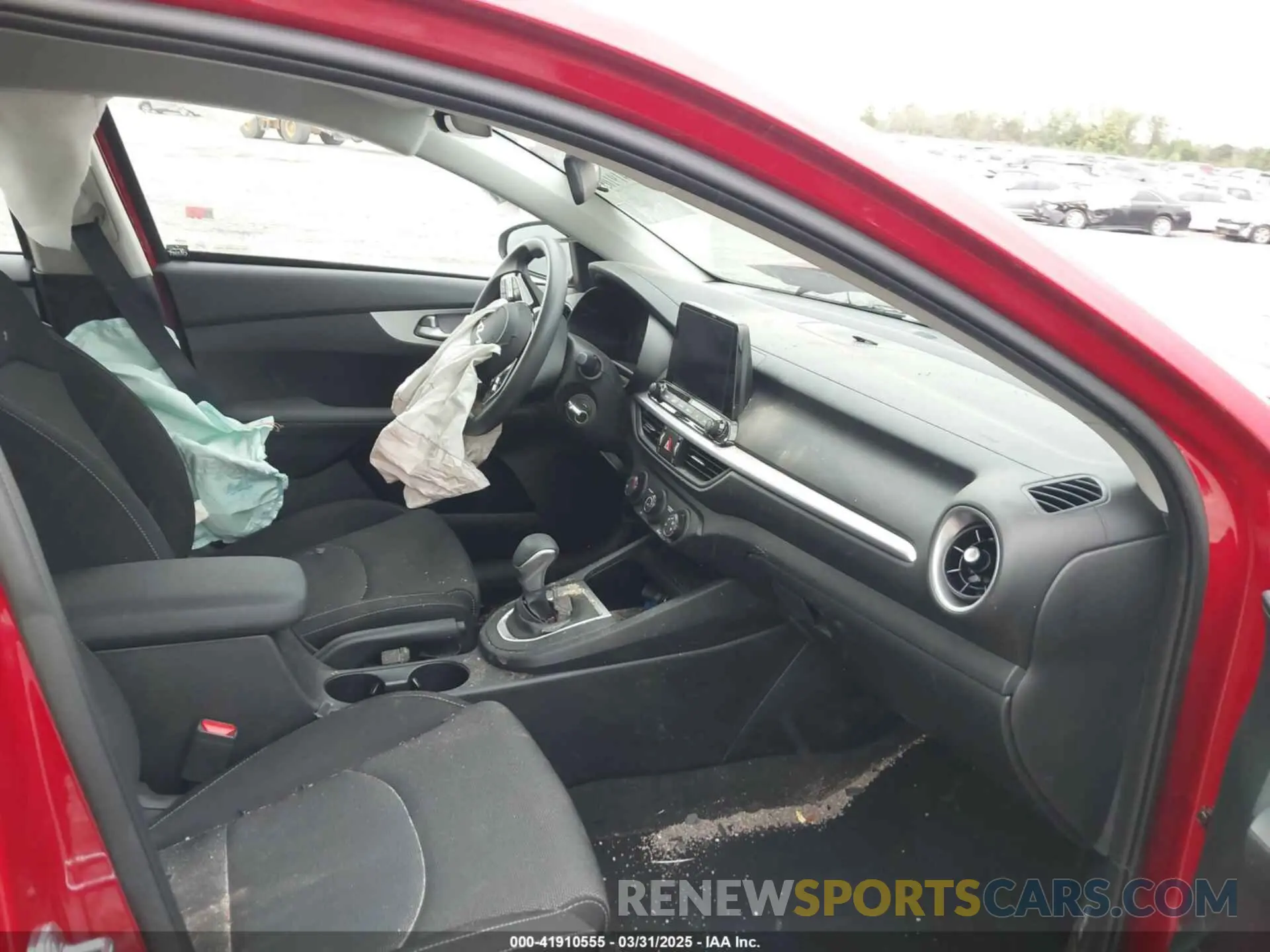 5 Photograph of a damaged car 3KPF24ADXRE830874 KIA FORTE 2024