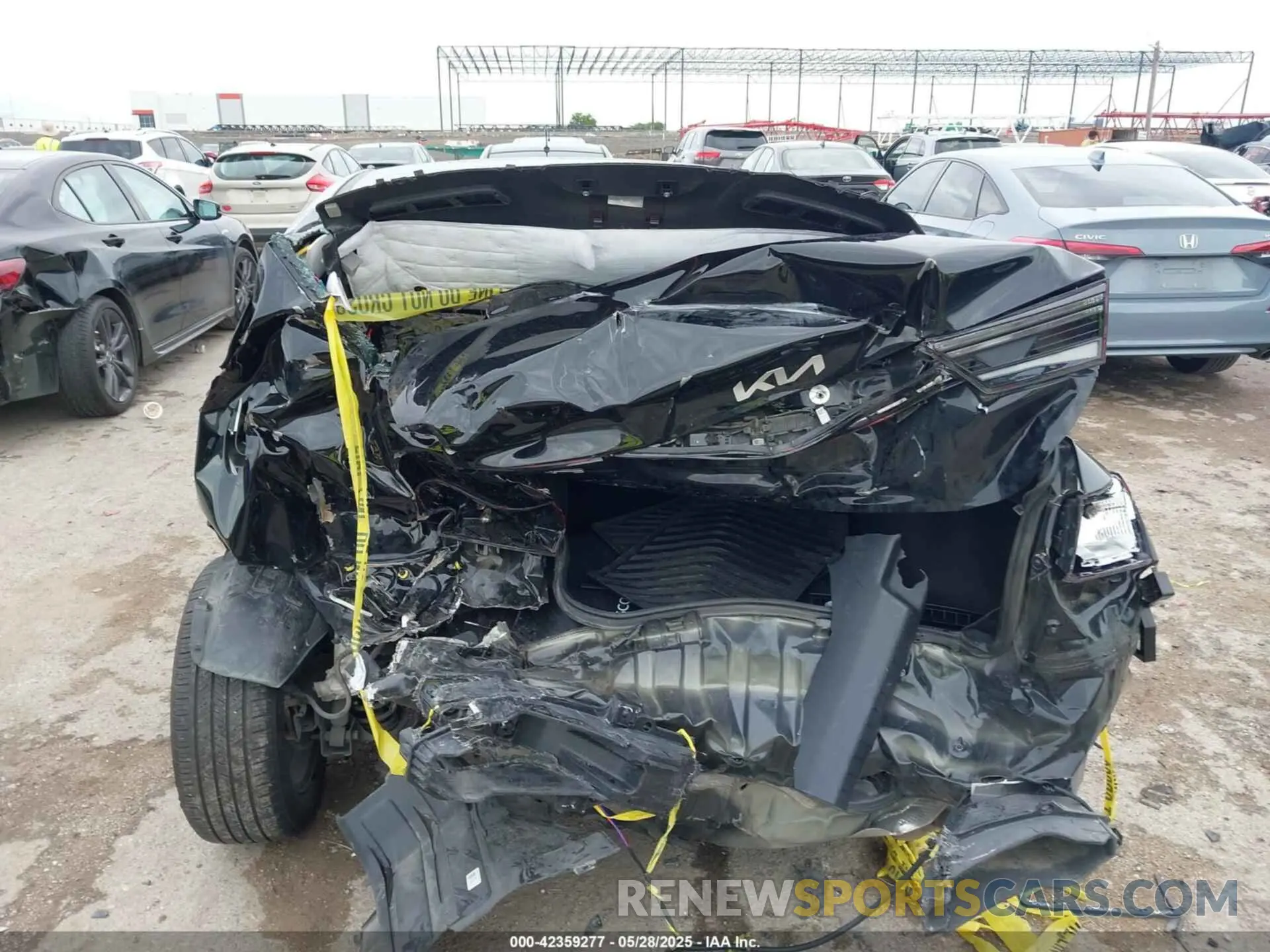 16 Photograph of a damaged car 3KPF24ADXRE837923 KIA FORTE 2024