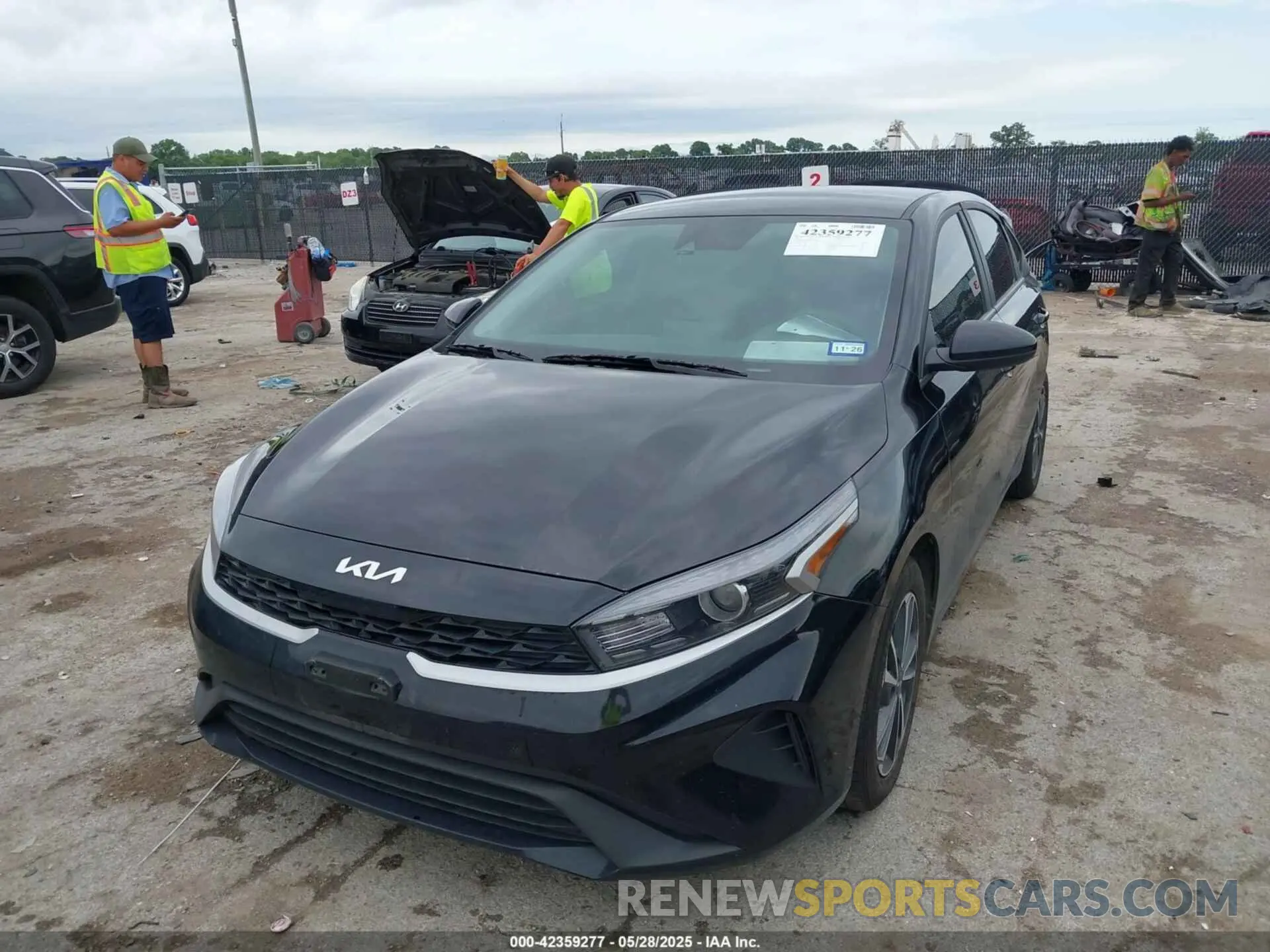 2 Photograph of a damaged car 3KPF24ADXRE837923 KIA FORTE 2024