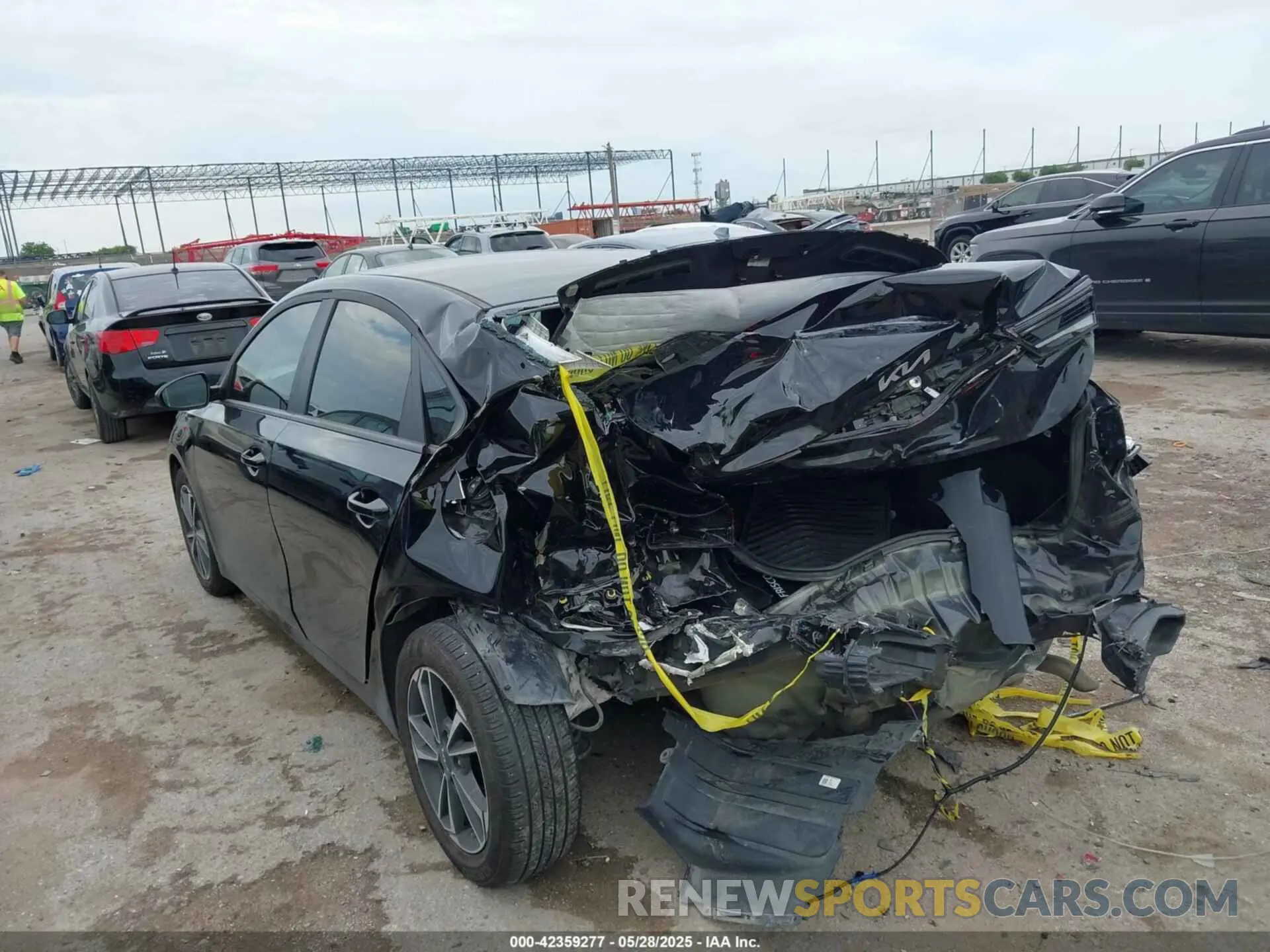 3 Photograph of a damaged car 3KPF24ADXRE837923 KIA FORTE 2024