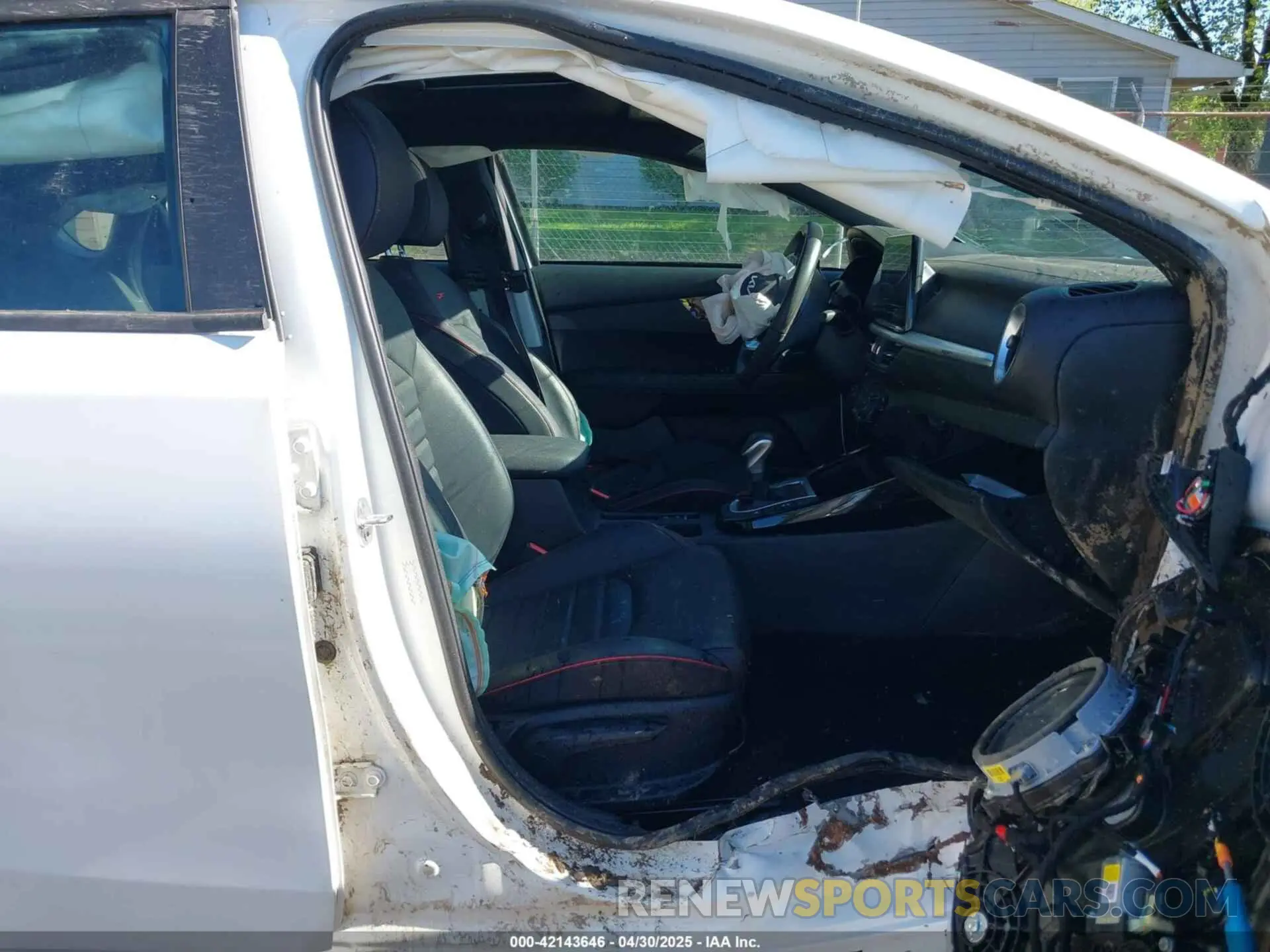 5 Photograph of a damaged car 3KPF44AC0RE786868 KIA FORTE 2024