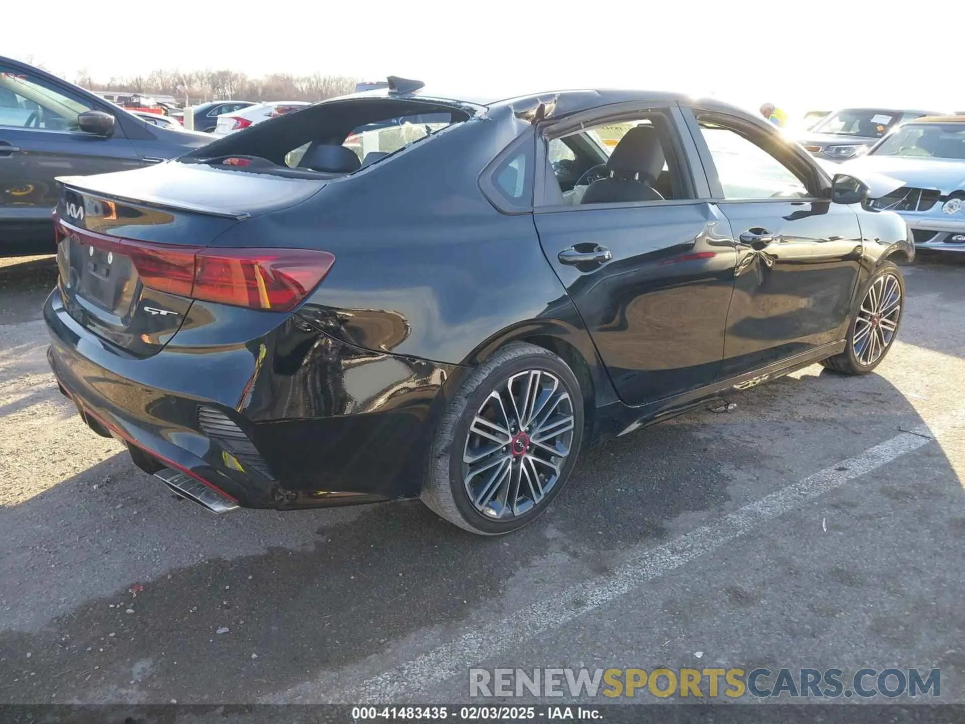 4 Photograph of a damaged car 3KPF44AC2RE717227 KIA FORTE 2024