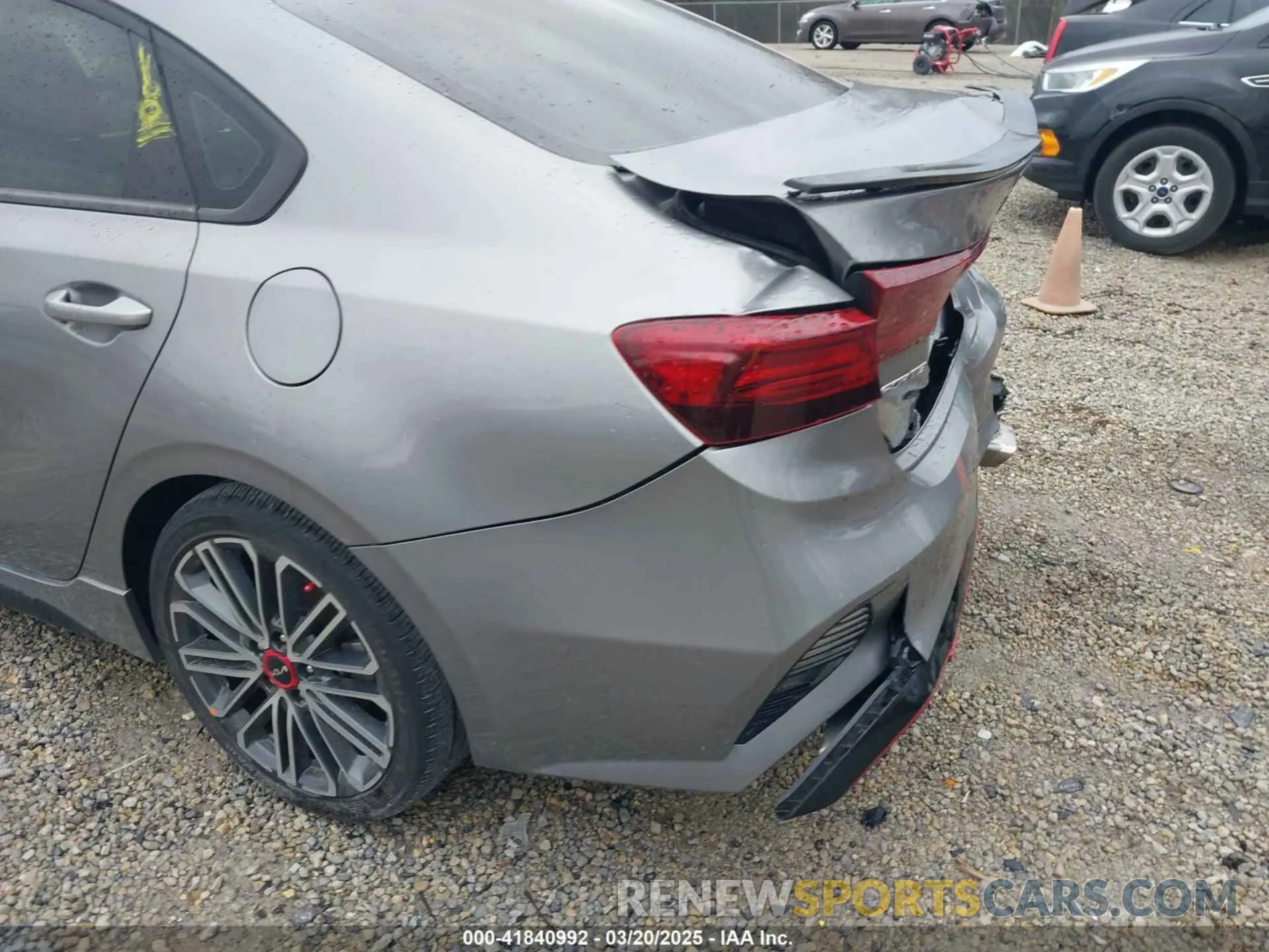 19 Photograph of a damaged car 3KPF44AC2RE740846 KIA FORTE 2024