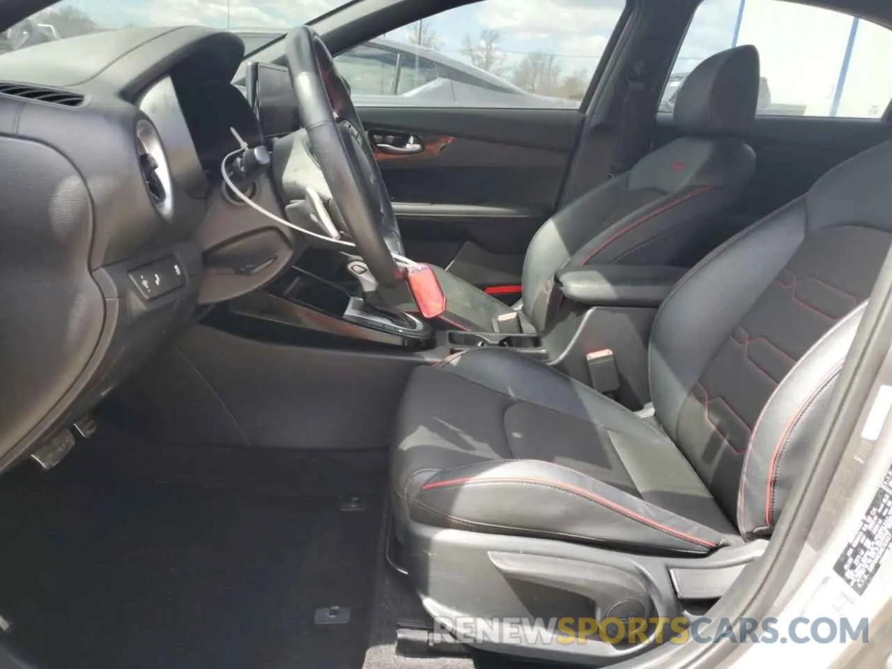 7 Photograph of a damaged car 3KPF44AC3RE747417 KIA FORTE 2024