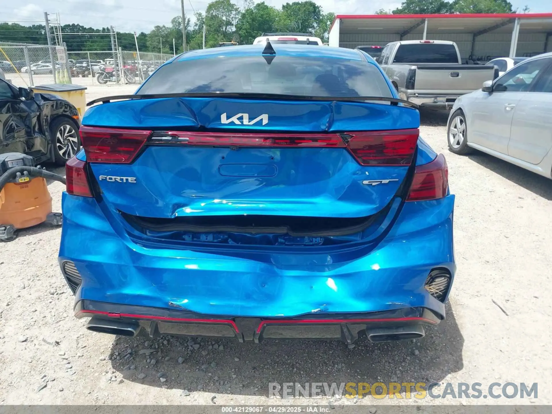 16 Photograph of a damaged car 3KPF44AC4RE688250 KIA FORTE 2024