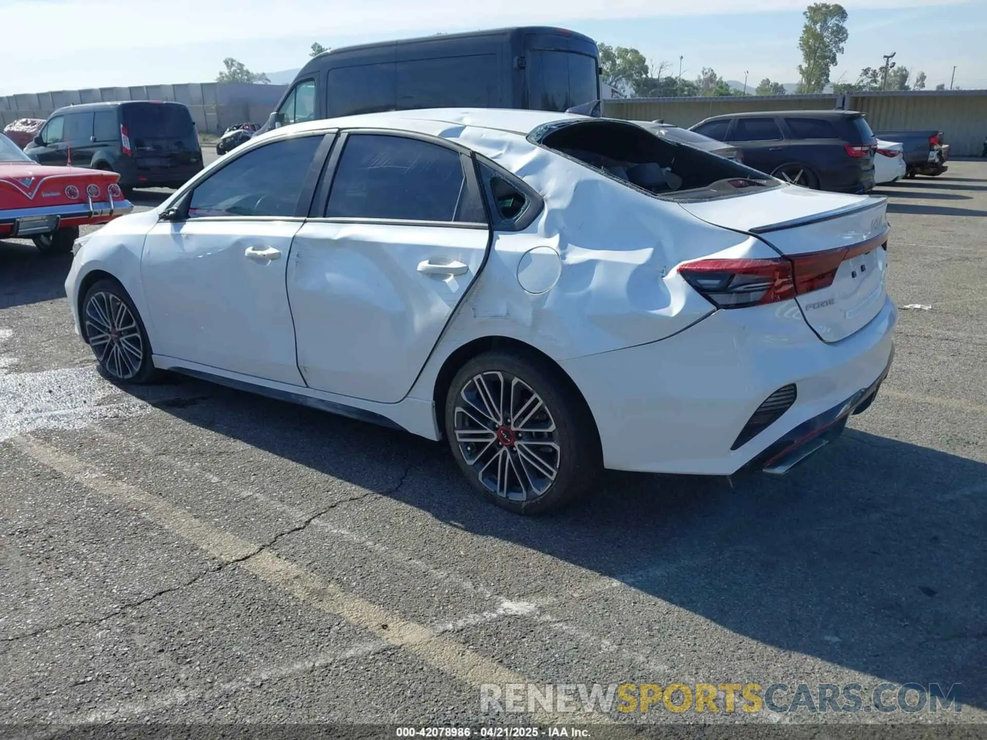 3 Photograph of a damaged car 3KPF44AC5RE699595 KIA FORTE 2024
