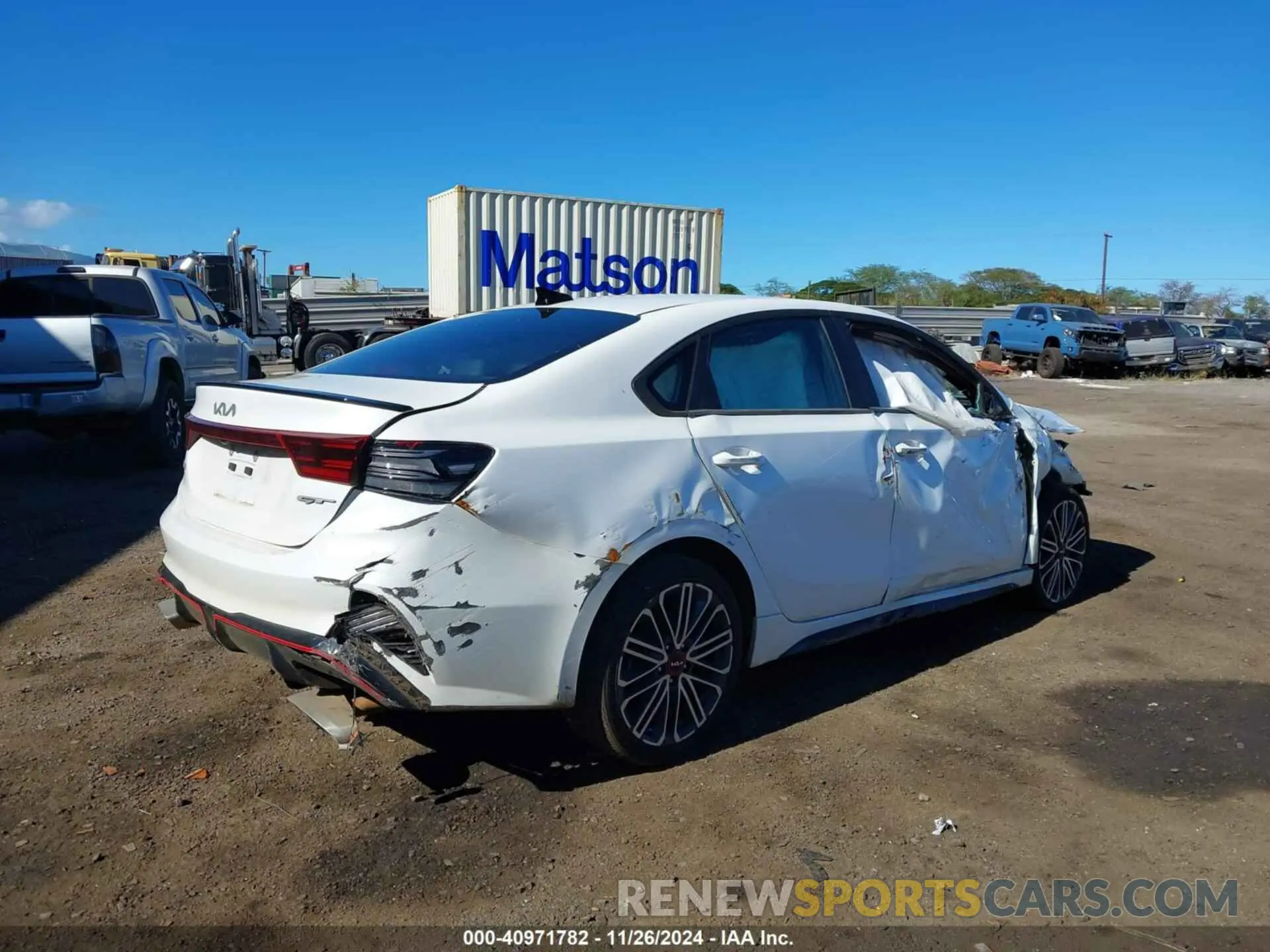 17 Photograph of a damaged car 3KPF44AC6RE743927 KIA FORTE 2024
