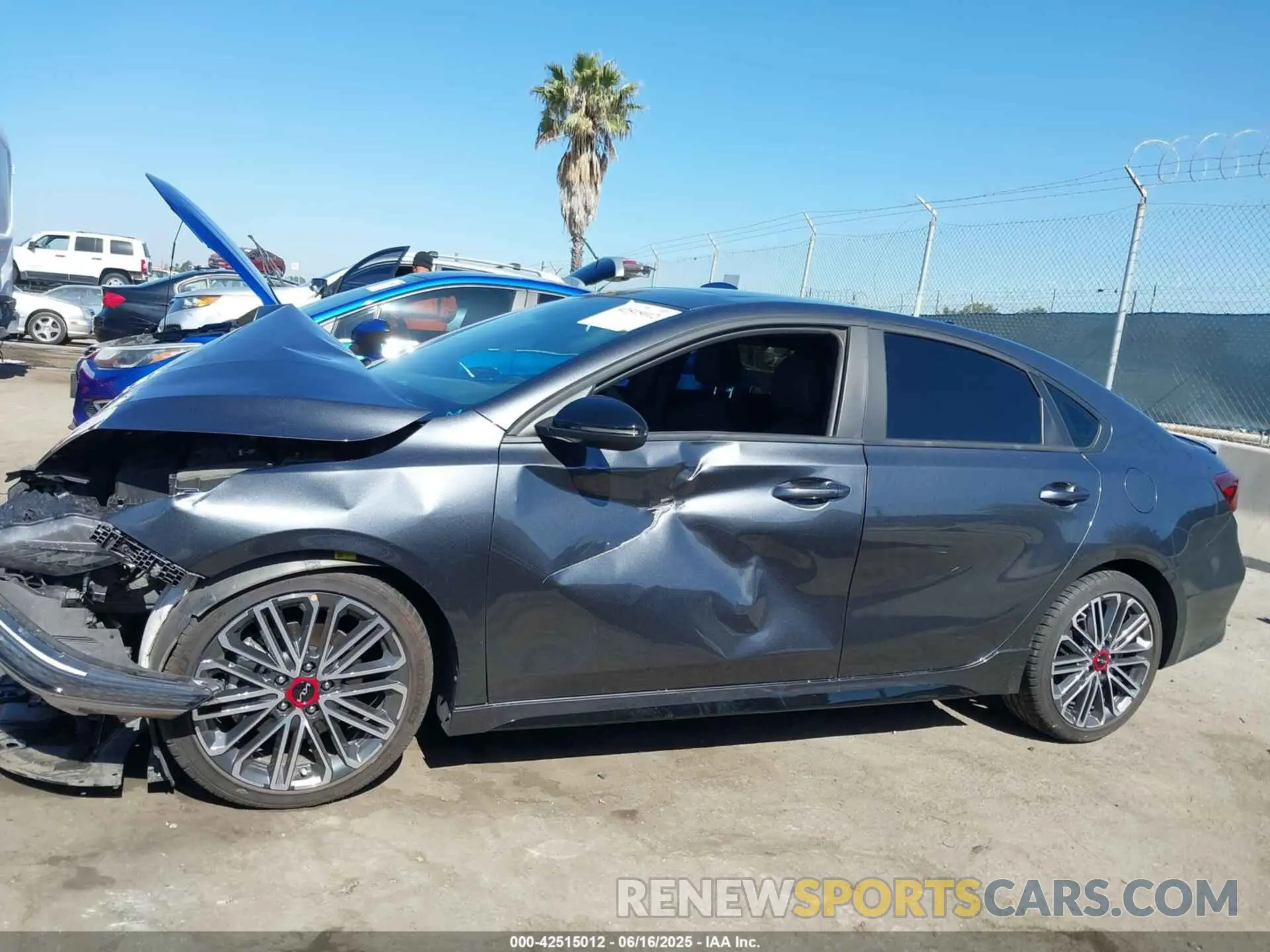 14 Photograph of a damaged car 3KPF44AC6RE752627 KIA FORTE 2024