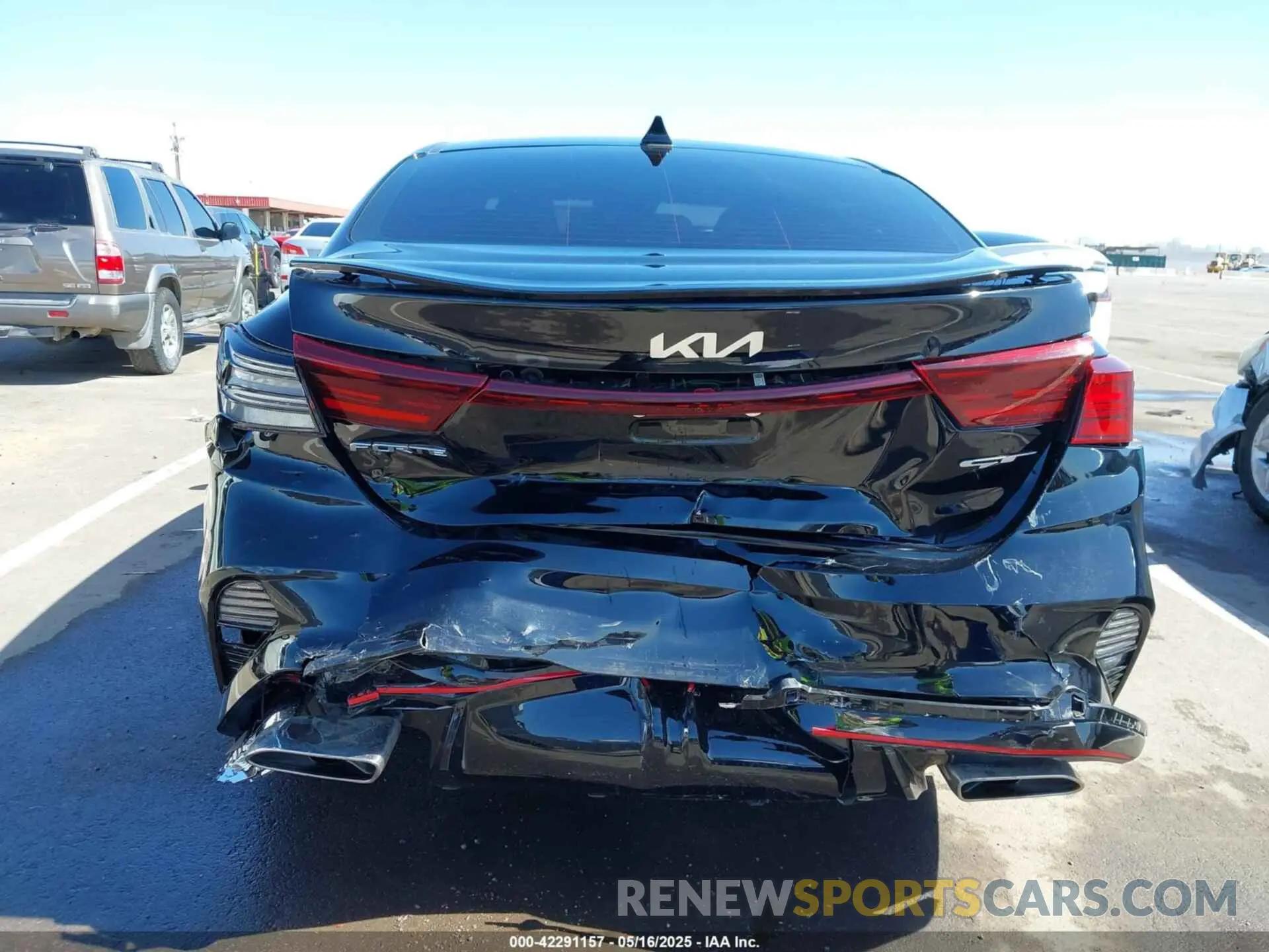16 Photograph of a damaged car 3KPF44AC7RE692213 KIA FORTE 2024