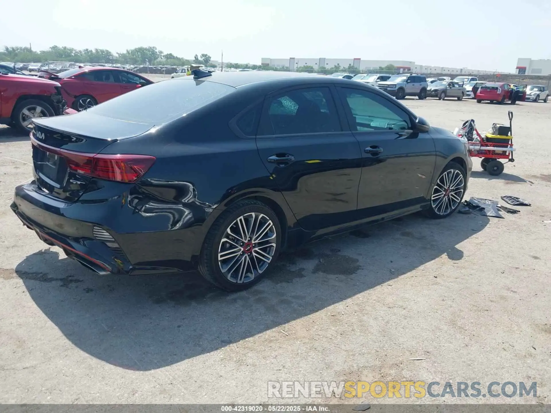 4 Photograph of a damaged car 3KPF44AC7RE788424 KIA FORTE 2024