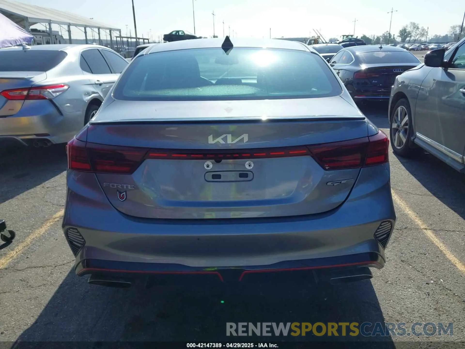 16 Photograph of a damaged car 3KPF44AC7RE802984 KIA FORTE 2024
