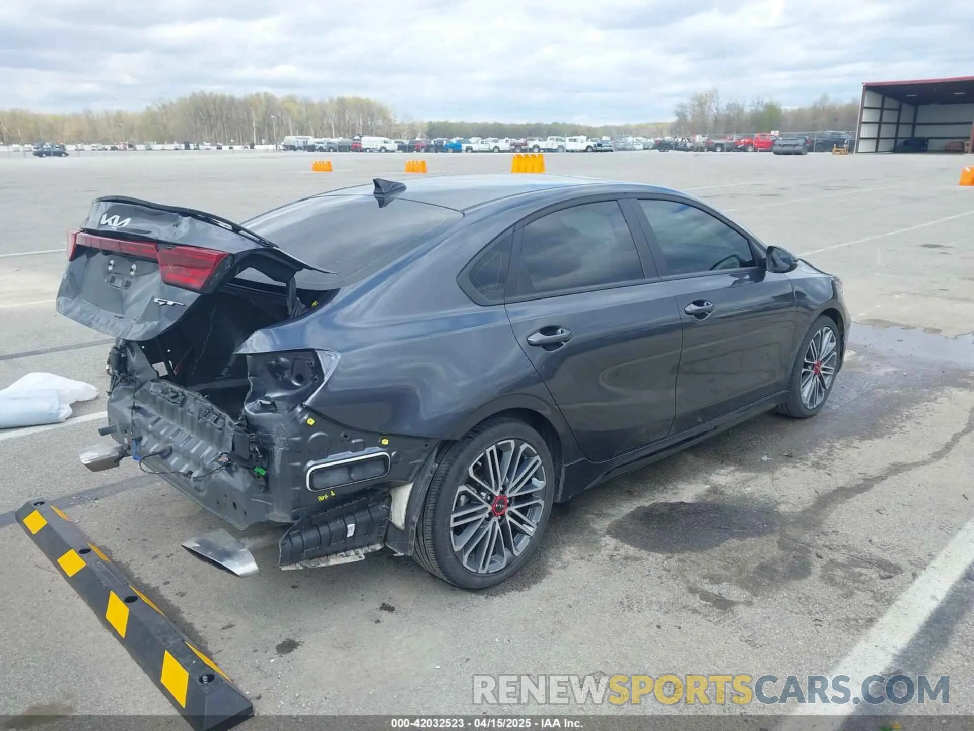 4 Photograph of a damaged car 3KPF44AC8RE756498 KIA FORTE 2024