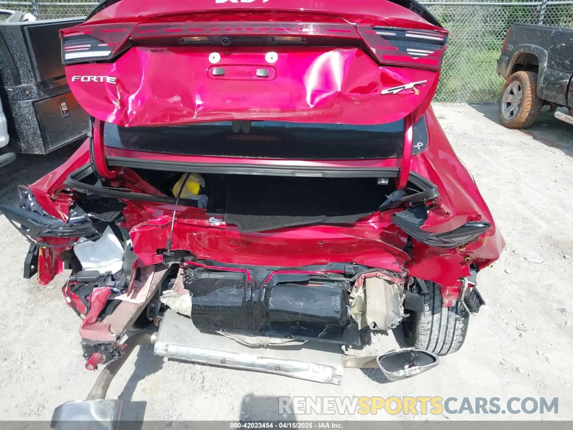 6 Photograph of a damaged car 3KPF44AC9RE823593 KIA FORTE 2024