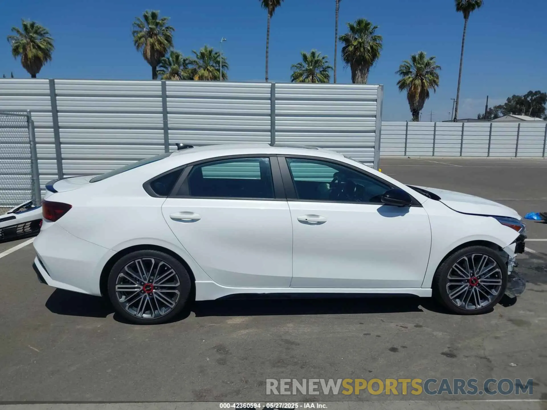 14 Photograph of a damaged car 3KPF44ACXRE751349 KIA FORTE 2024
