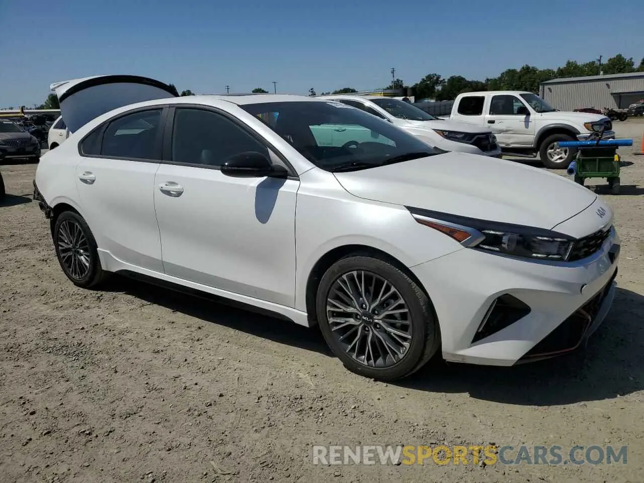 4 Photograph of a damaged car 3KPF54AD0RE720276 KIA FORTE 2024