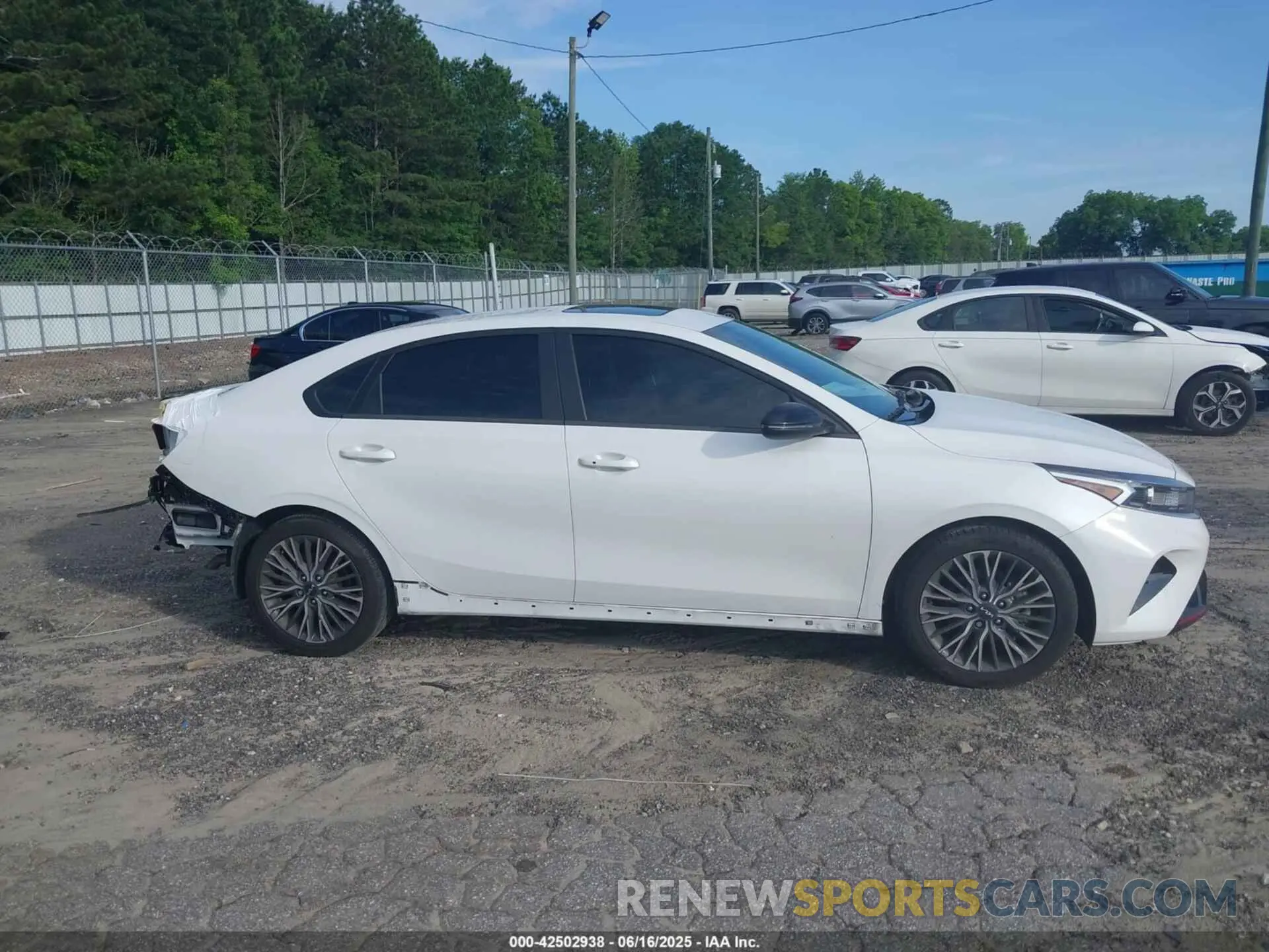 13 Photograph of a damaged car 3KPF54AD0RE726840 KIA FORTE 2024