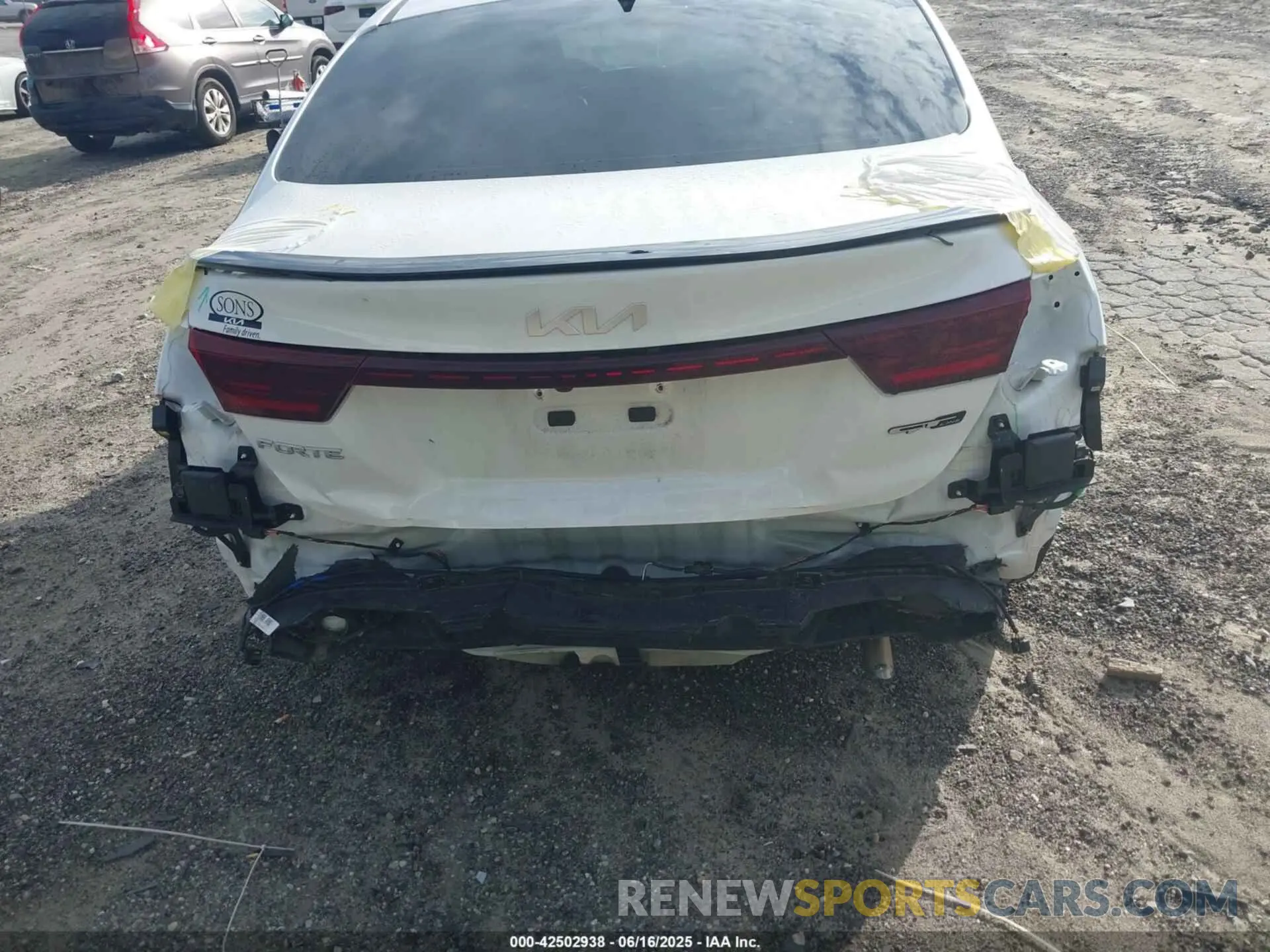 6 Photograph of a damaged car 3KPF54AD0RE726840 KIA FORTE 2024