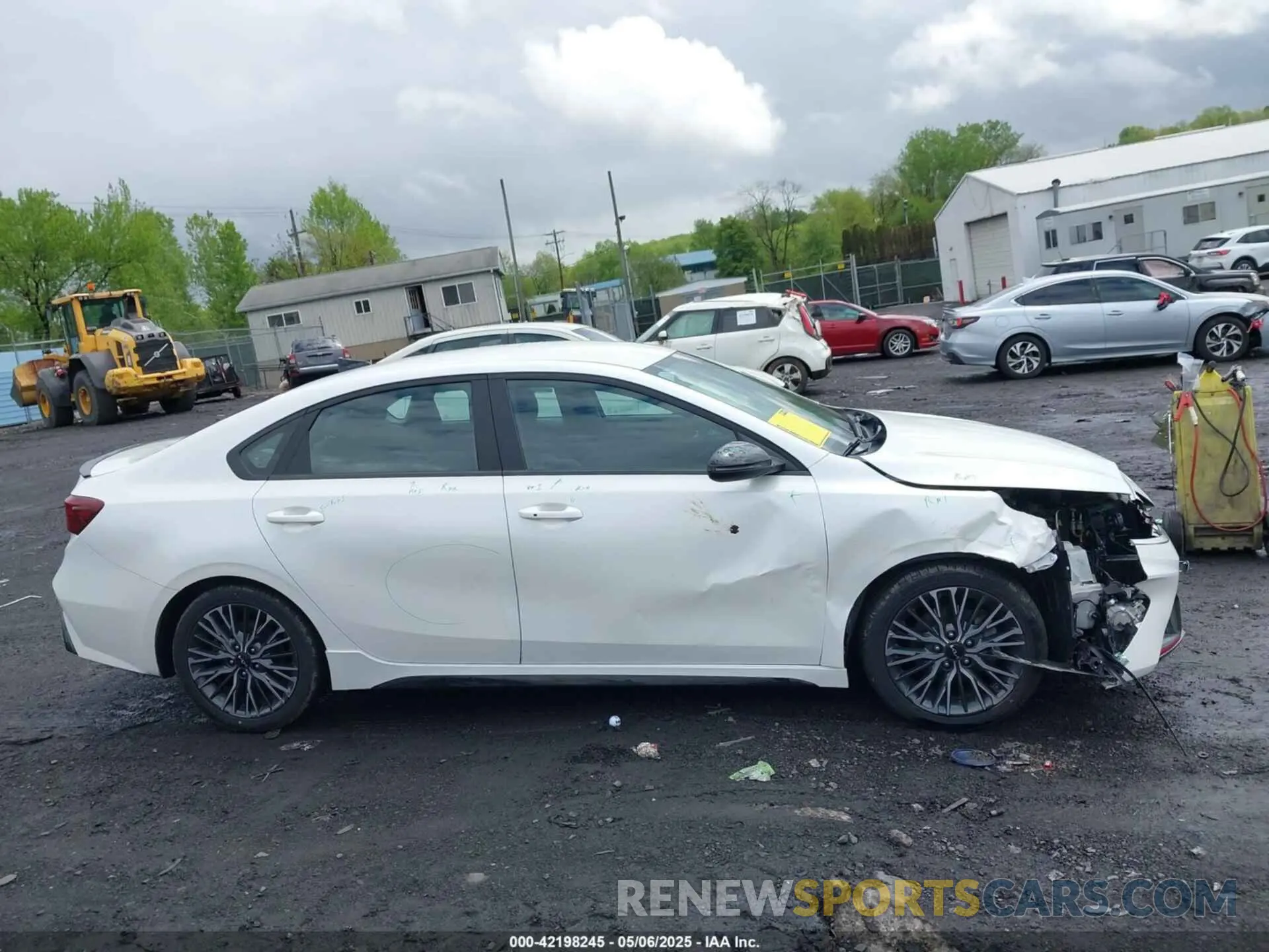 13 Photograph of a damaged car 3KPF54AD0RE744545 KIA FORTE 2024