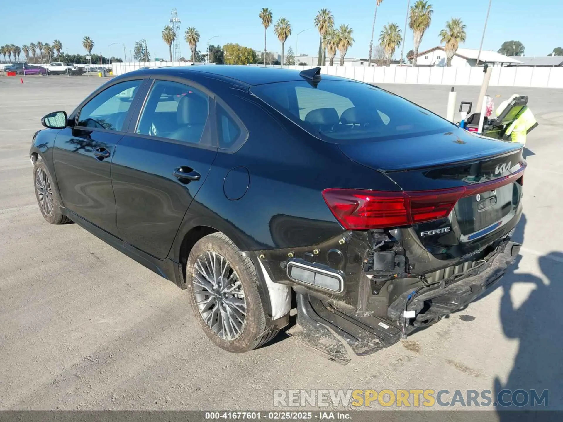 3 Photograph of a damaged car 3KPF54AD0RE825500 KIA FORTE 2024
