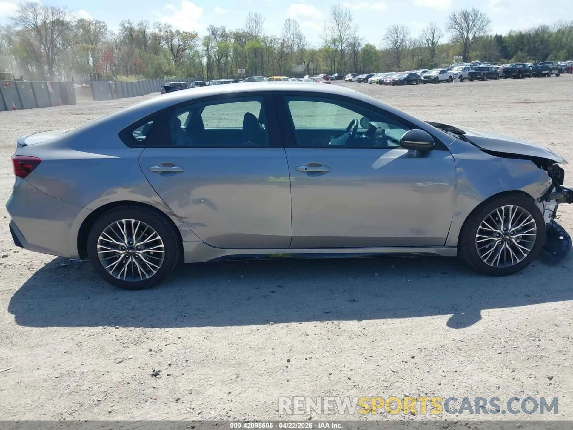 14 Photograph of a damaged car 3KPF54AD0RE830843 KIA FORTE 2024