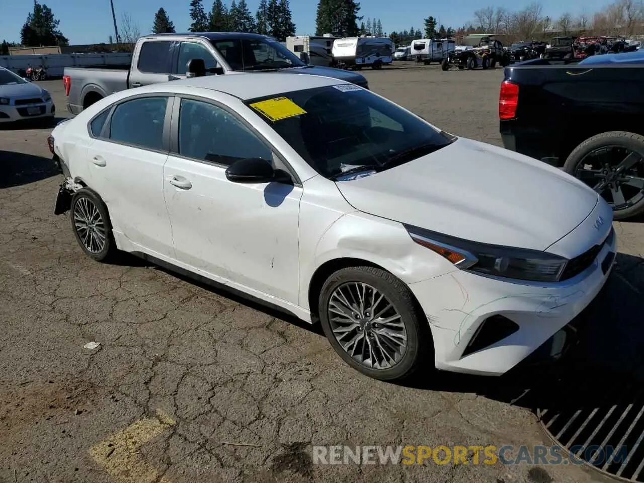 4 Photograph of a damaged car 3KPF54AD1RE707357 KIA FORTE 2024