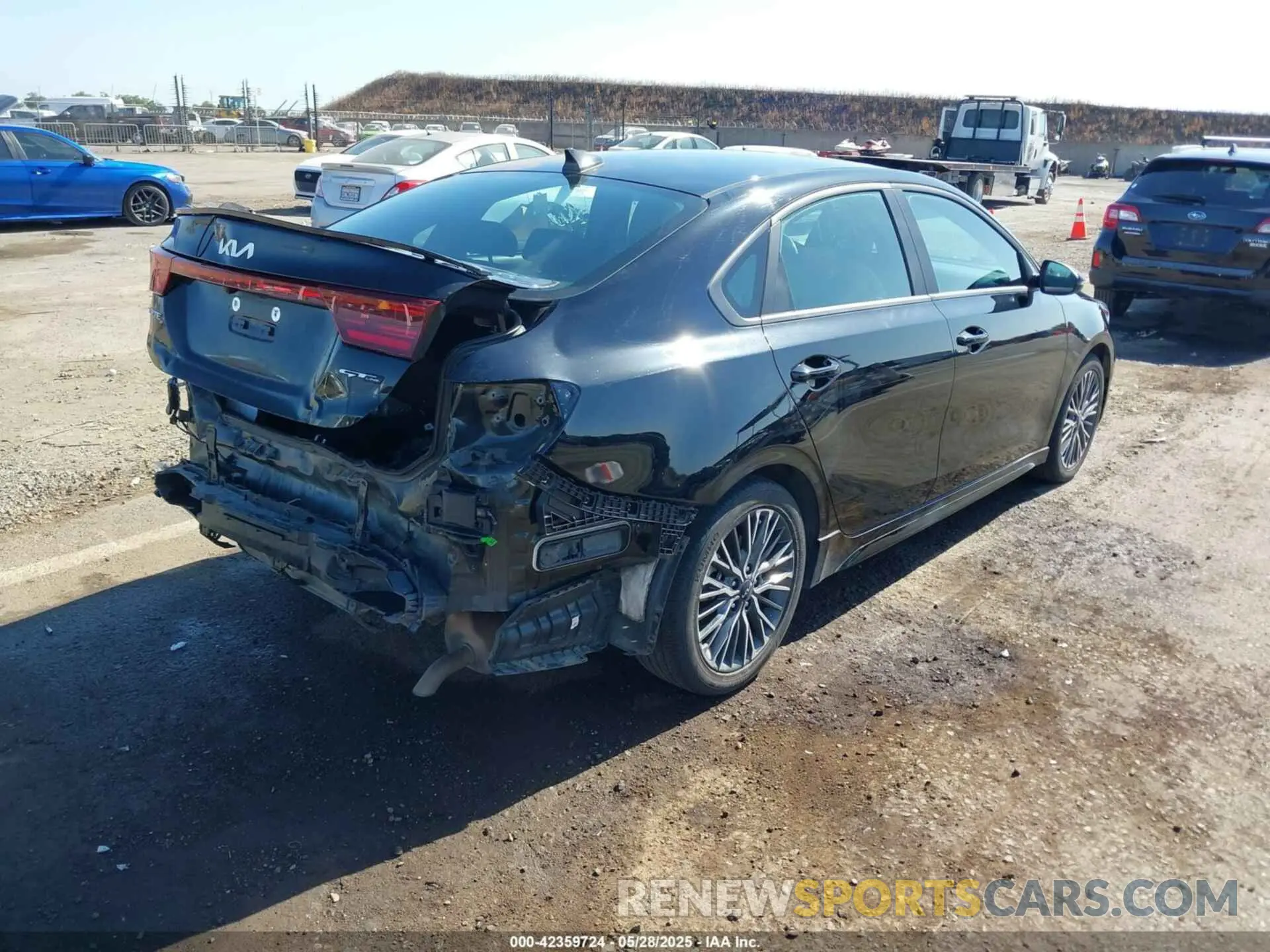 4 Photograph of a damaged car 3KPF54AD1RE726121 KIA FORTE 2024