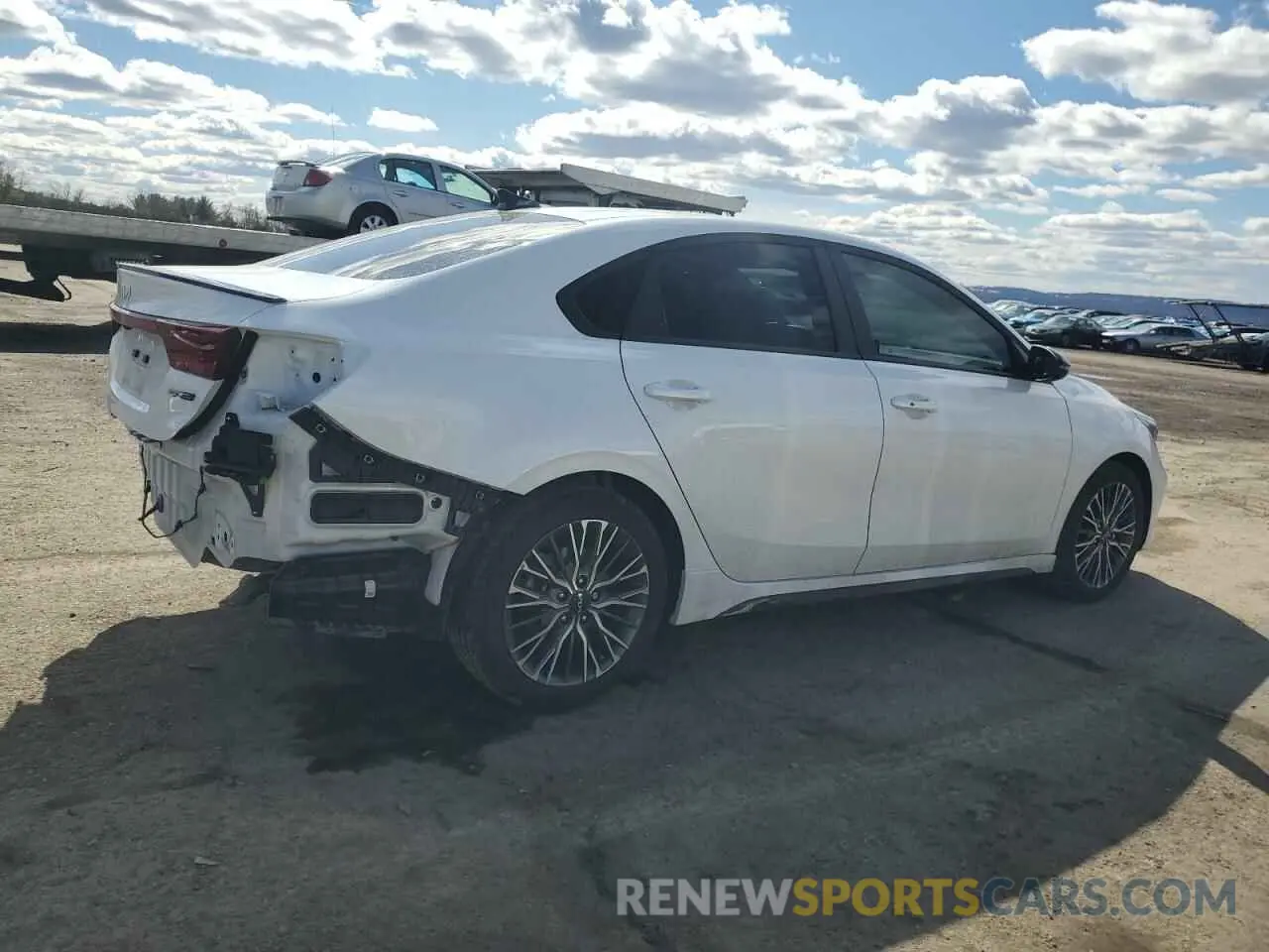 3 Photograph of a damaged car 3KPF54AD1RE744683 KIA FORTE 2024