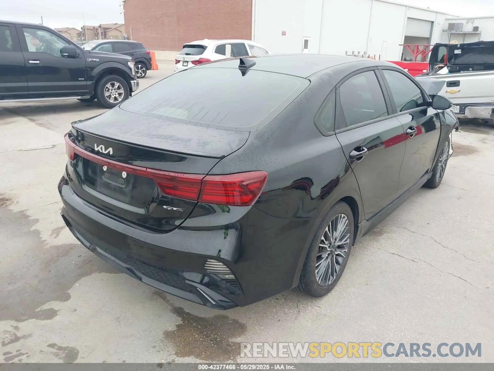 4 Photograph of a damaged car 3KPF54AD1RE759216 KIA FORTE 2024