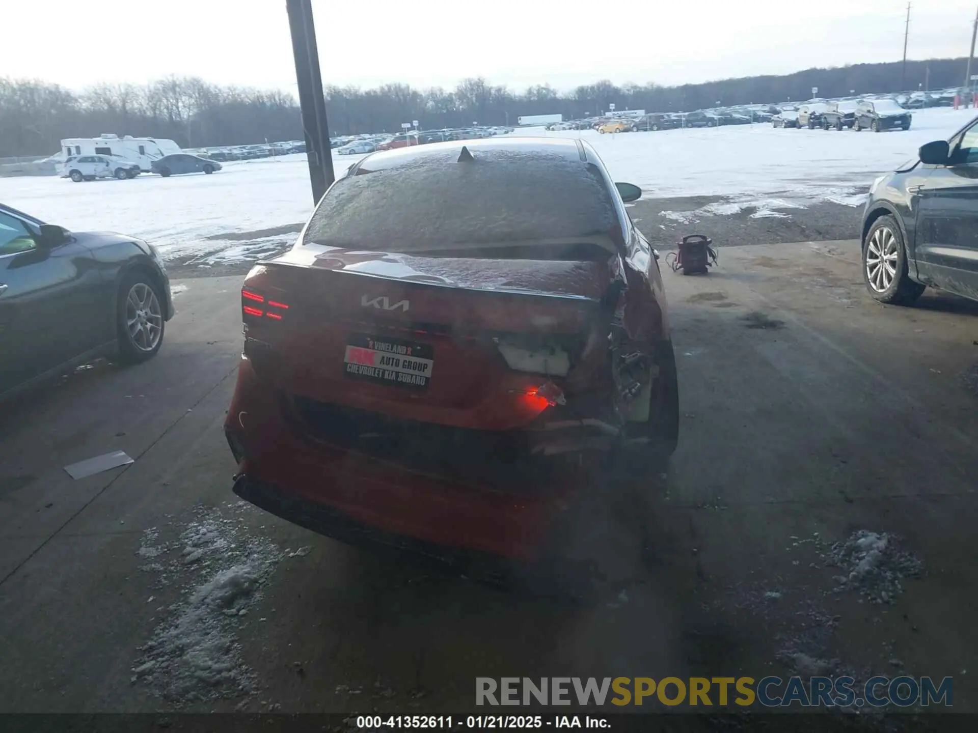16 Photograph of a damaged car 3KPF54AD2RE701406 KIA FORTE 2024