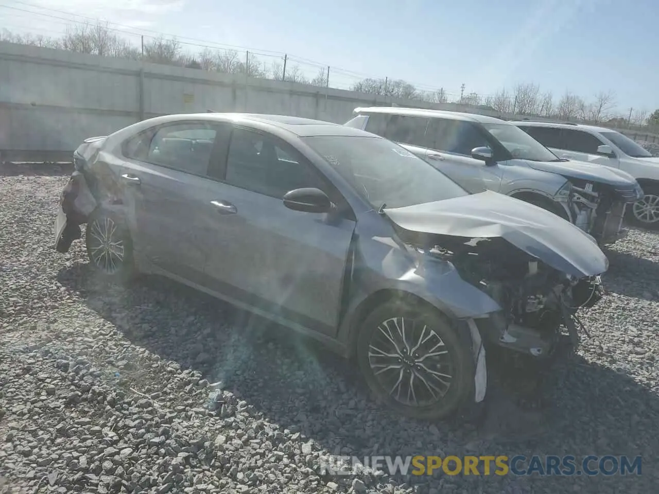 4 Photograph of a damaged car 3KPF54AD2RE743493 KIA FORTE 2024