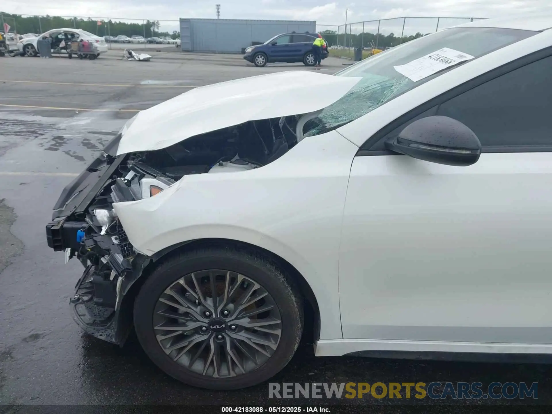 21 Photograph of a damaged car 3KPF54AD2RE800601 KIA FORTE 2024