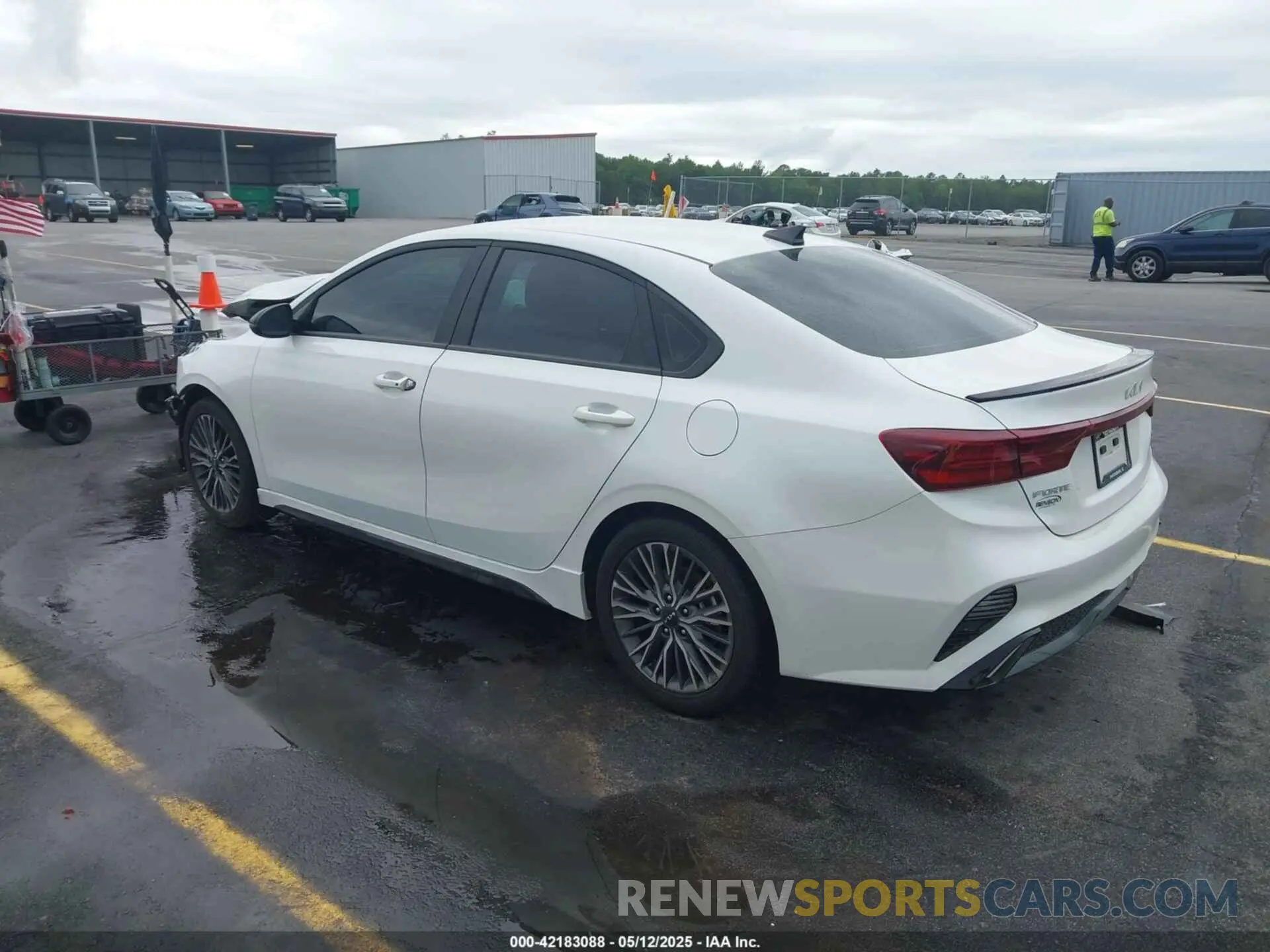 3 Photograph of a damaged car 3KPF54AD2RE800601 KIA FORTE 2024