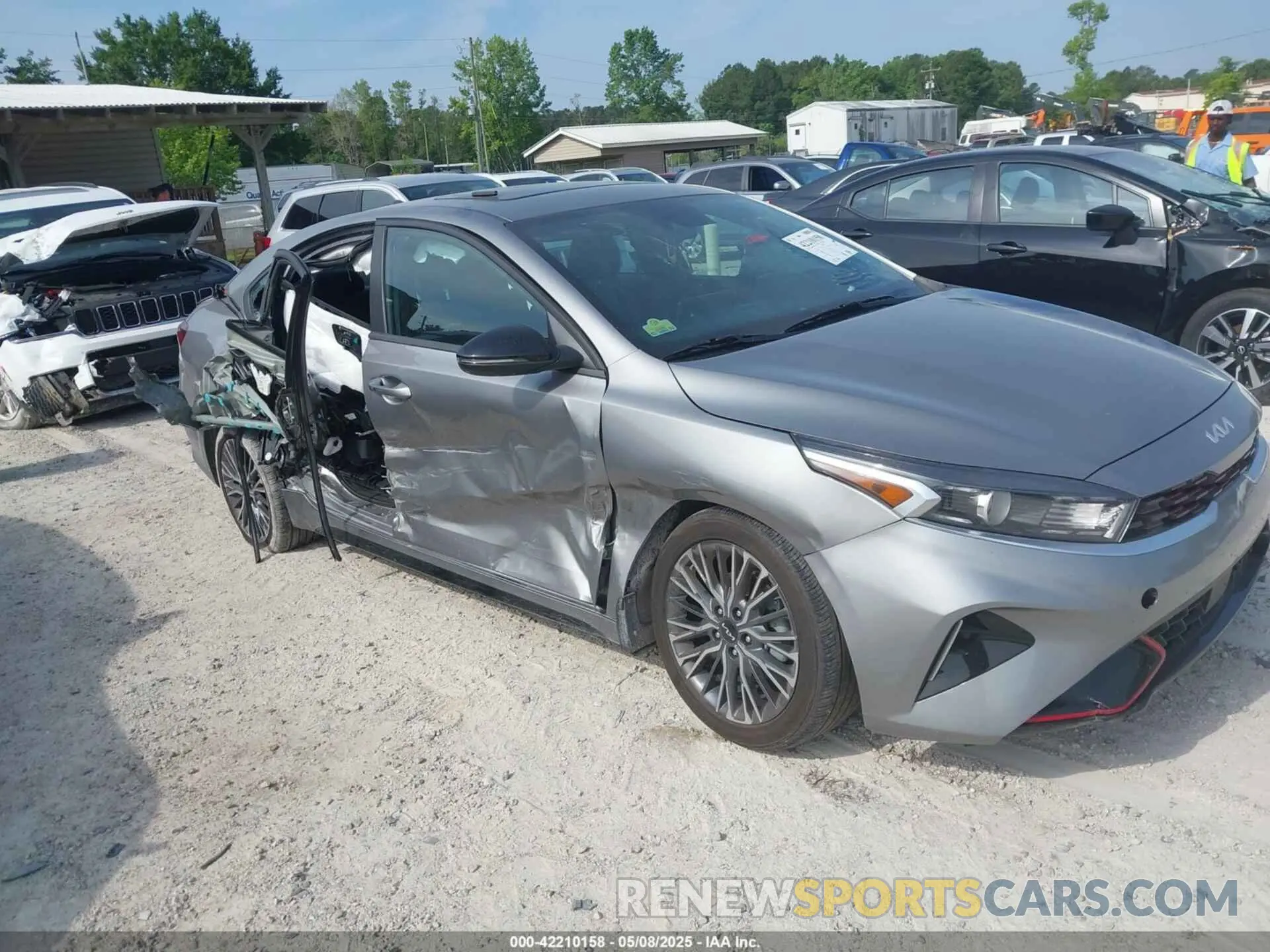 1 Photograph of a damaged car 3KPF54AD3RE748685 KIA FORTE 2024