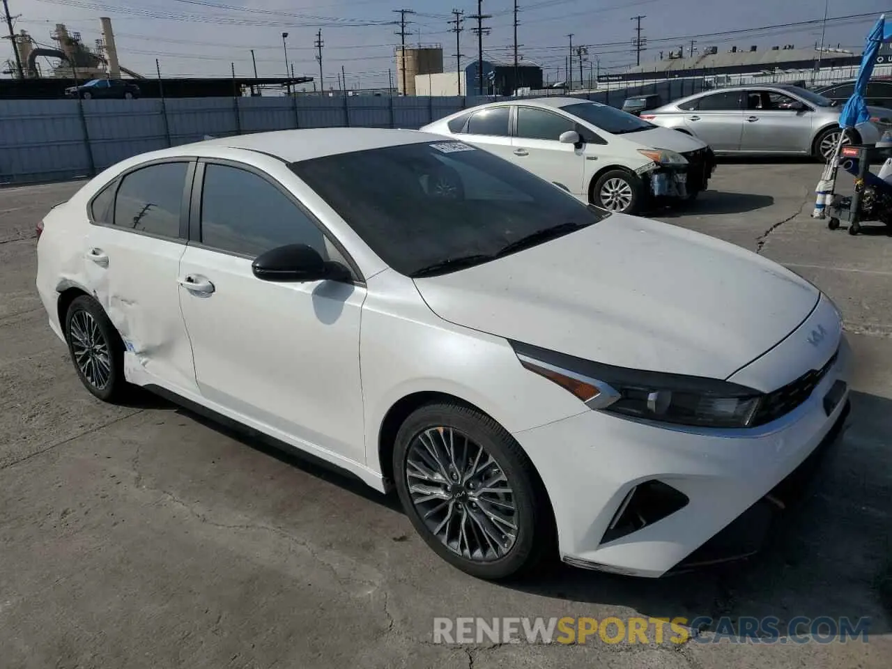 4 Photograph of a damaged car 3KPF54AD3RE763834 KIA FORTE 2024
