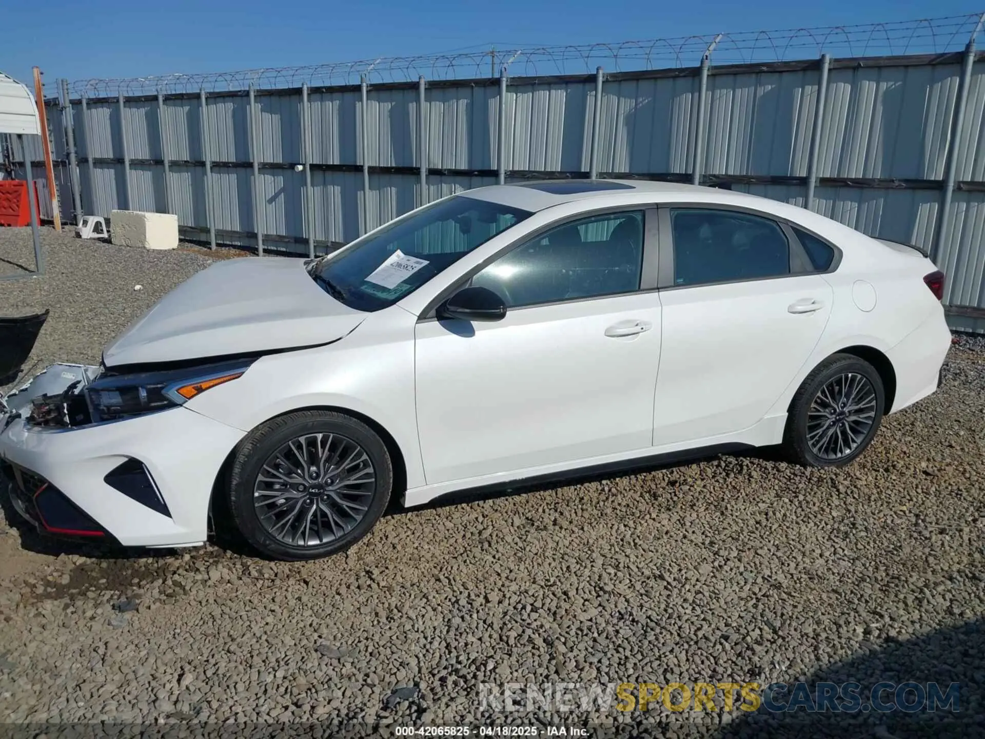 15 Photograph of a damaged car 3KPF54AD3RE831775 KIA FORTE 2024