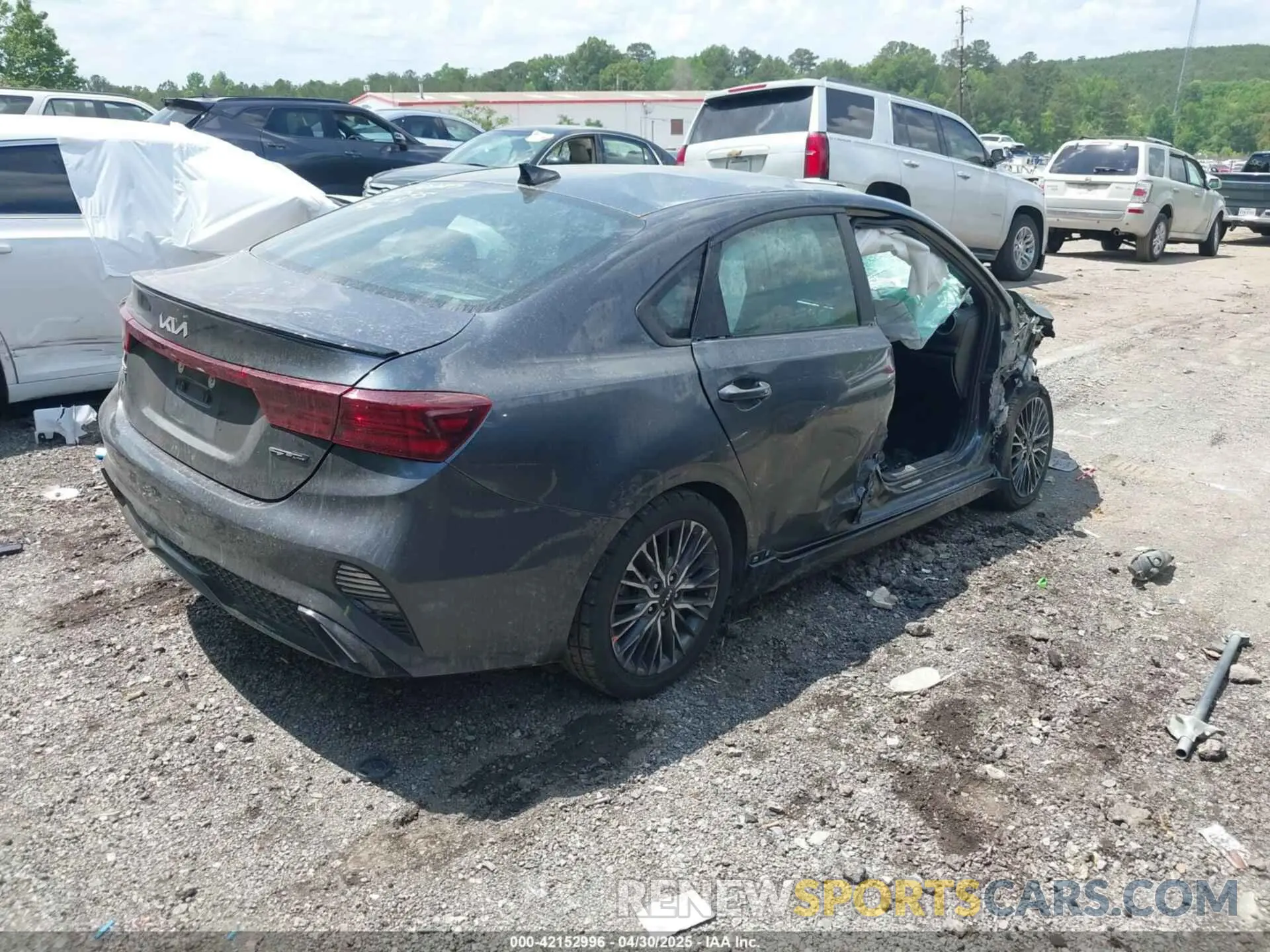 4 Photograph of a damaged car 3KPF54AD4RE713220 KIA FORTE 2024