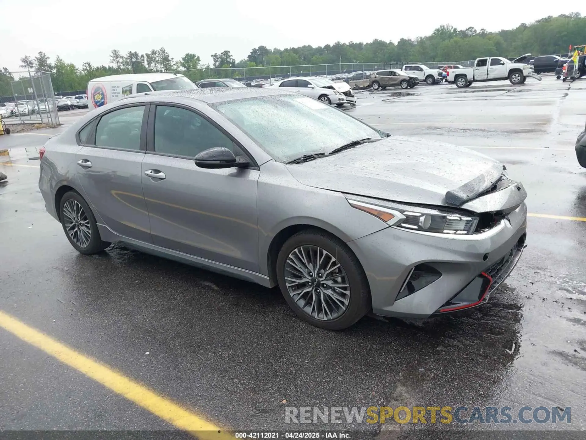 1 Photograph of a damaged car 3KPF54AD4RE725299 KIA FORTE 2024