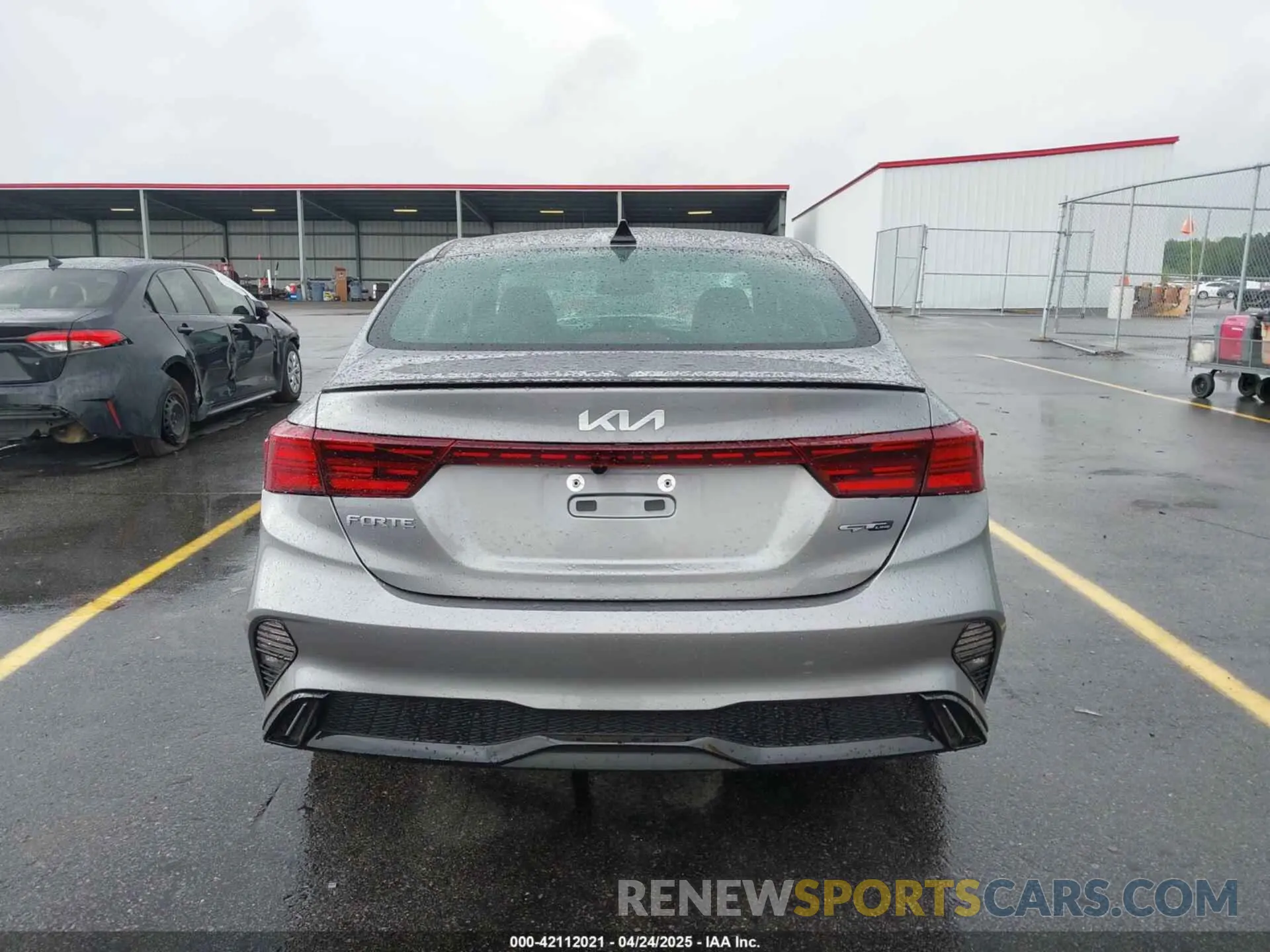 16 Photograph of a damaged car 3KPF54AD4RE725299 KIA FORTE 2024
